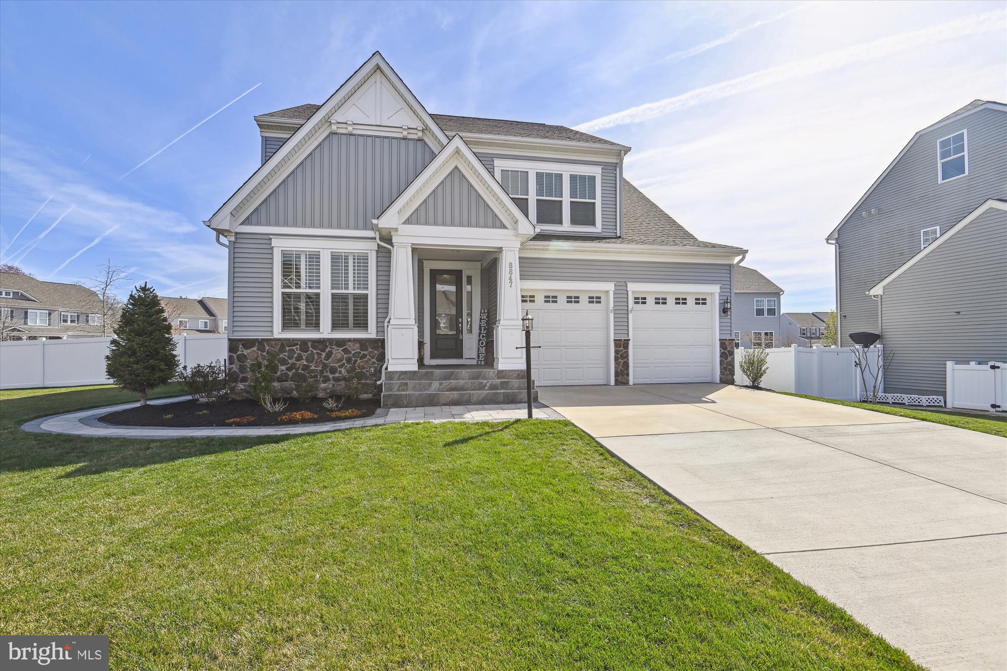 THE ESTATES AT BRADLEY SQUARE - Residential