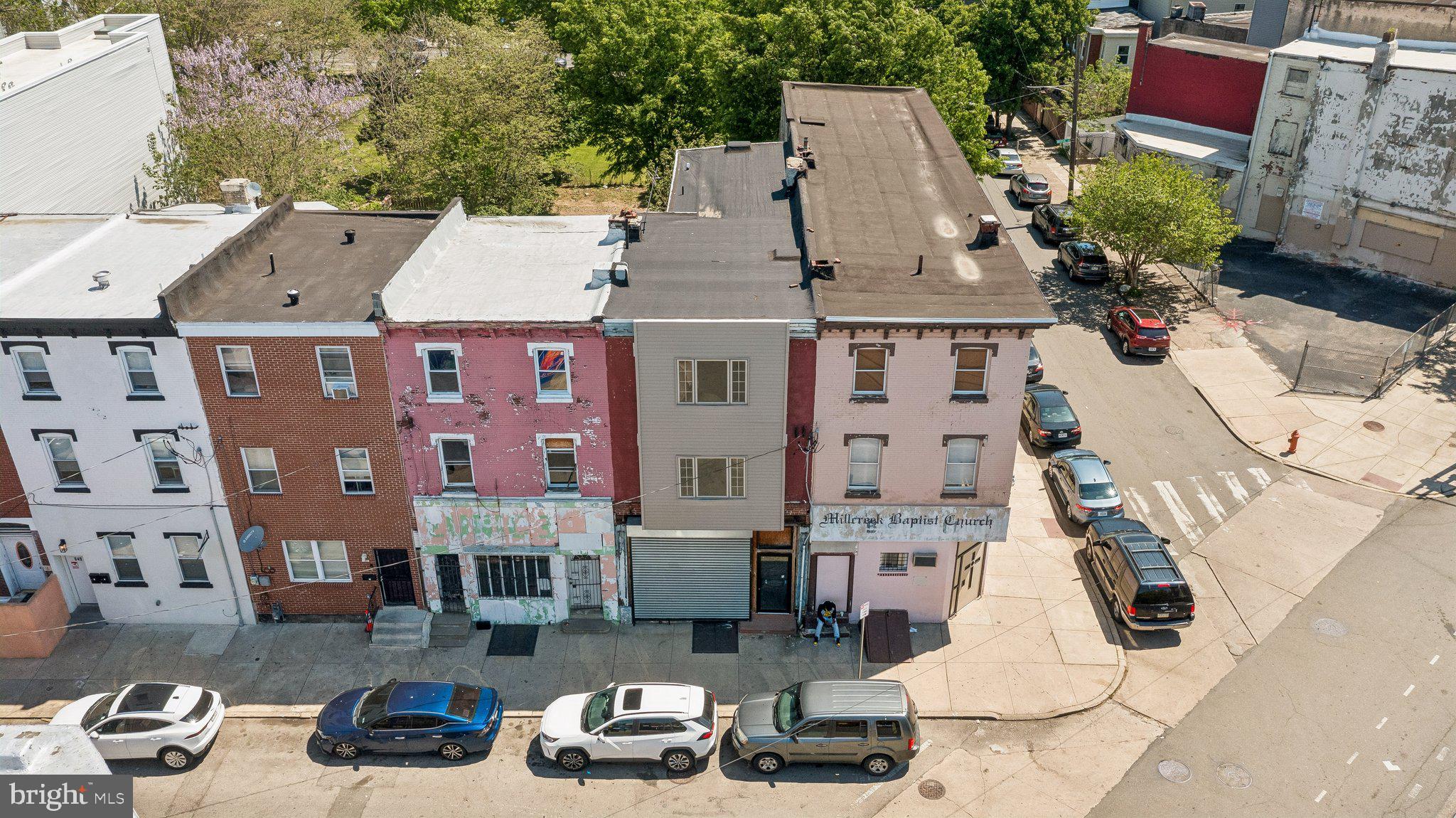 UNIVERSITY CITY - Residential Income