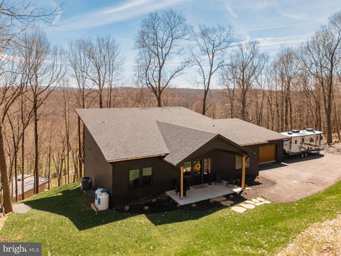 Homes For Sale - 620 Crosby Drive<br/> OAKLAND, MD 21550