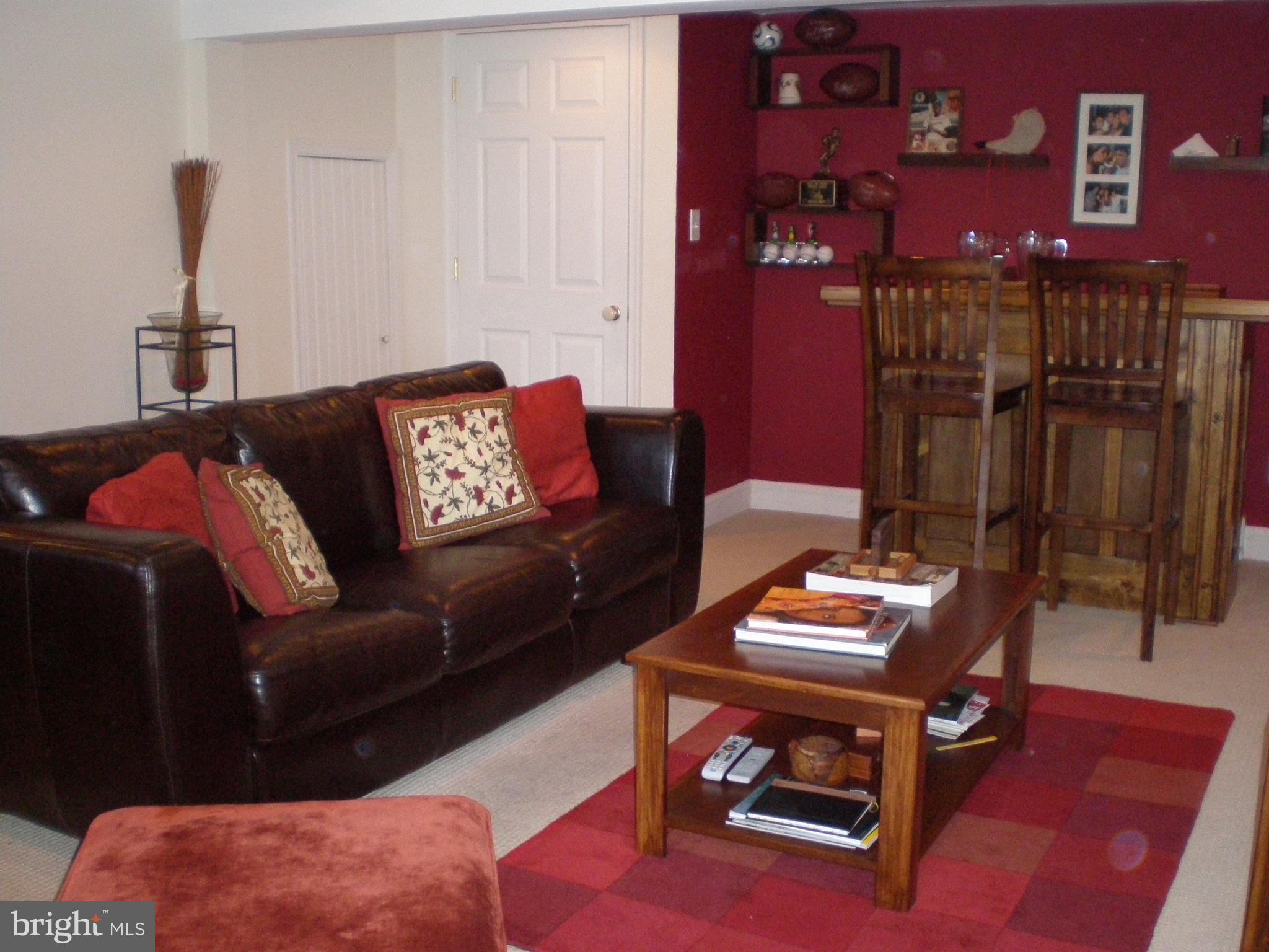 WARWICK VILLAGE - Residential Lease