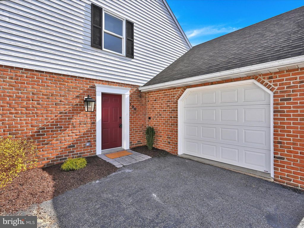 Photo of 196 Rockford Square, Mountville, PA 17554 (MLS # PALA2048596)