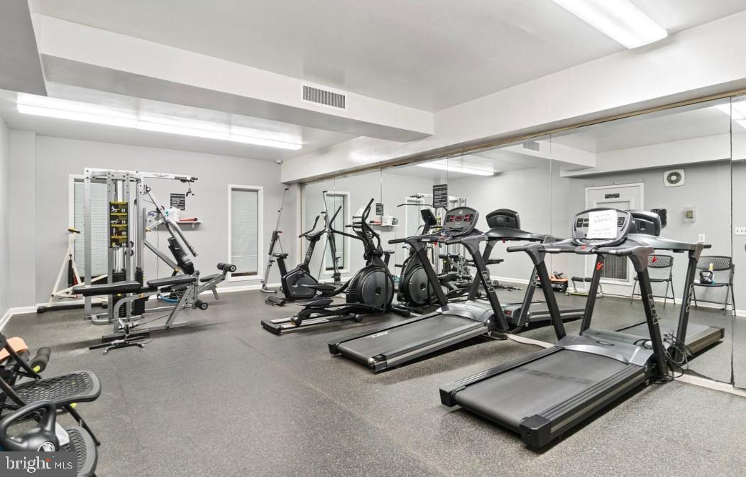 HYATTSVILLE - Residential Lease