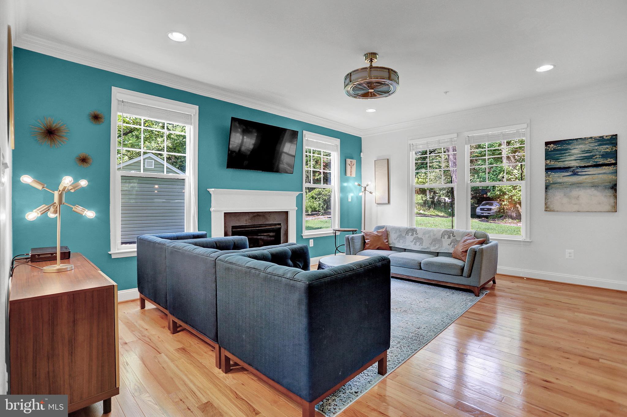 TOWSON ESTATES - Residential