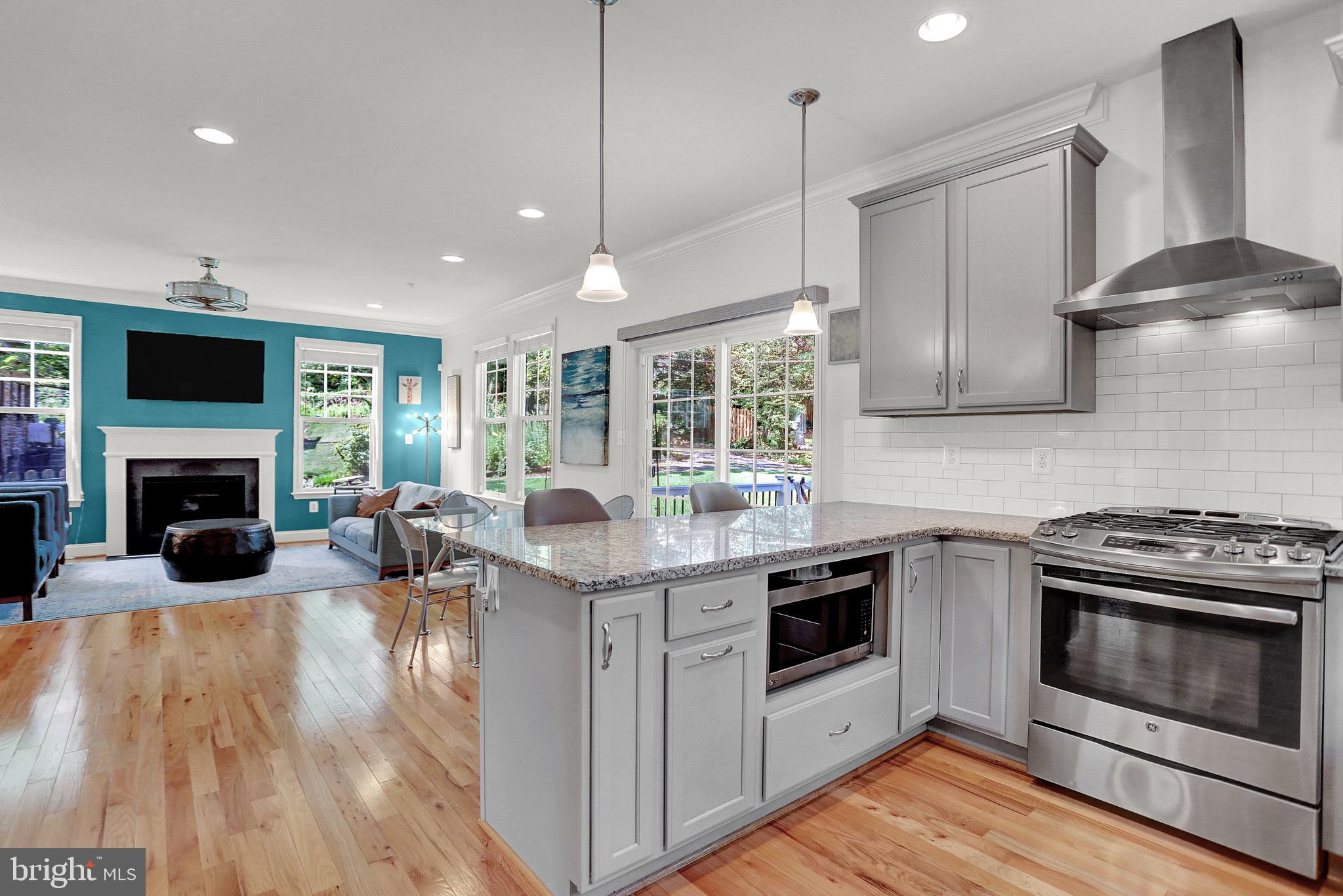 TOWSON ESTATES - Residential