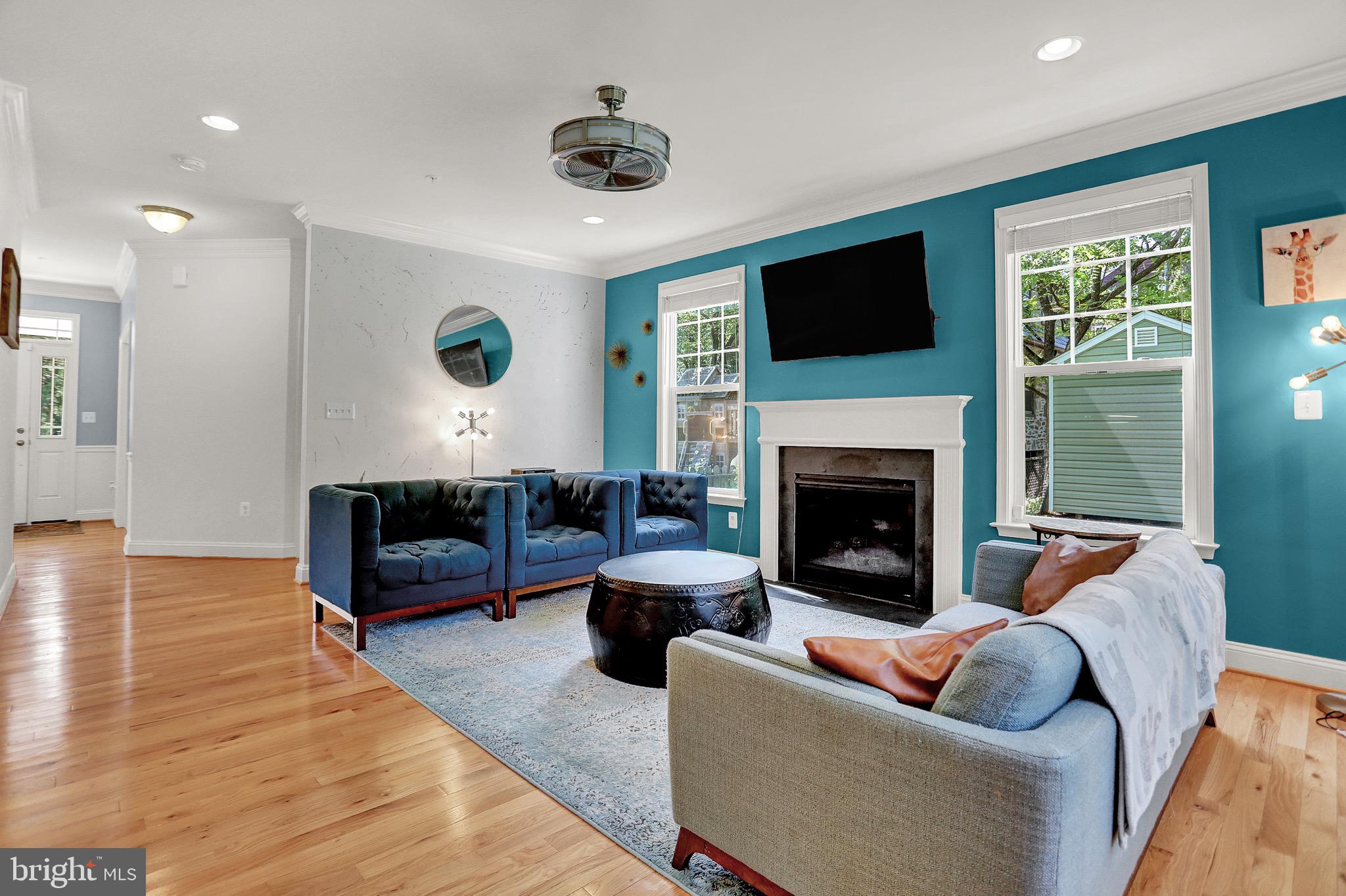 TOWSON ESTATES - Residential