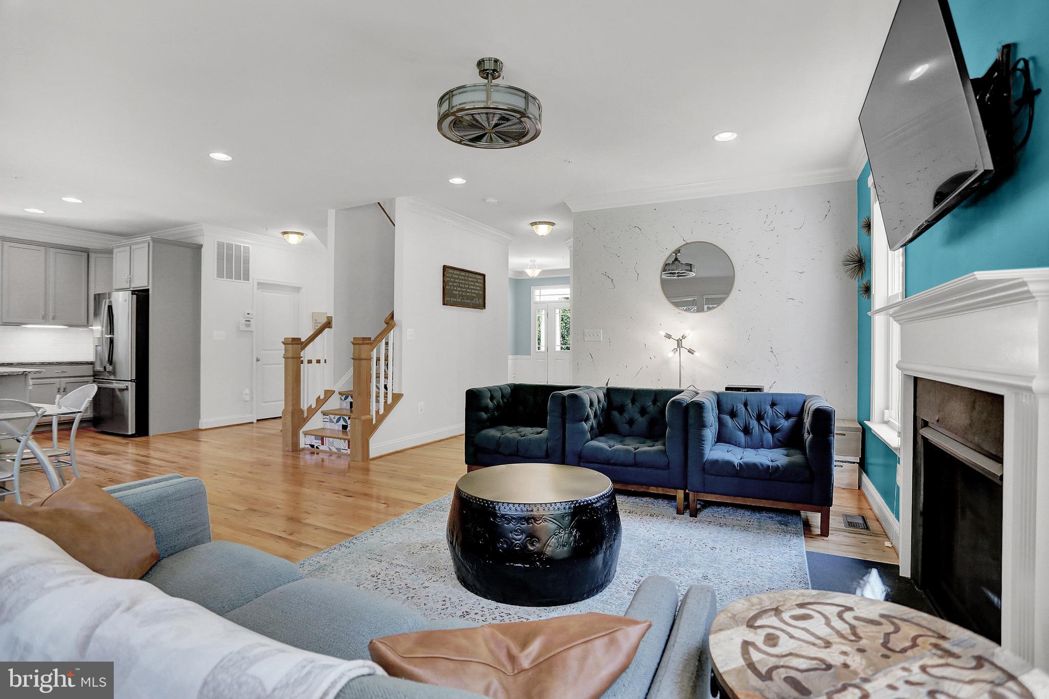 TOWSON ESTATES - Residential