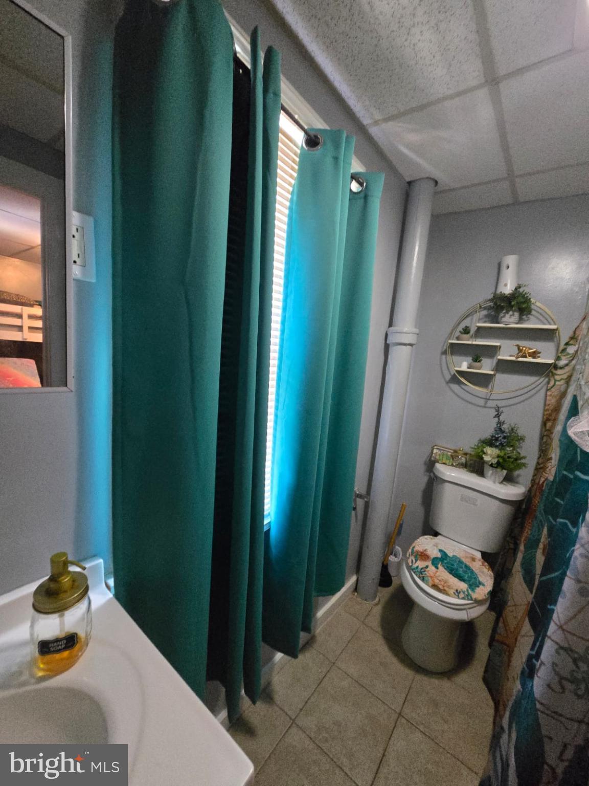 HILLTOP TERRACE - Residential