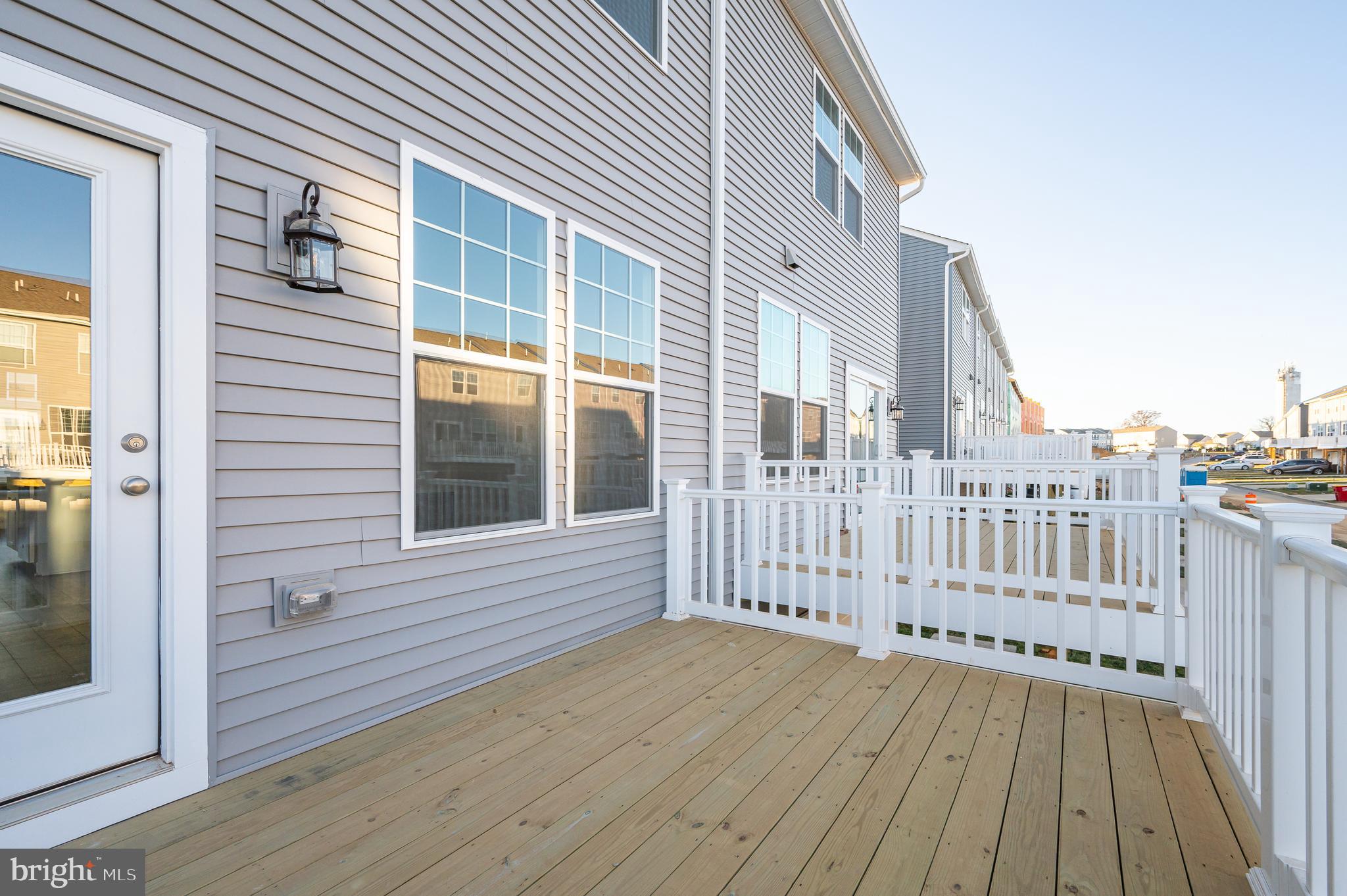 PRESIDENTS POINTE - Residential Lease