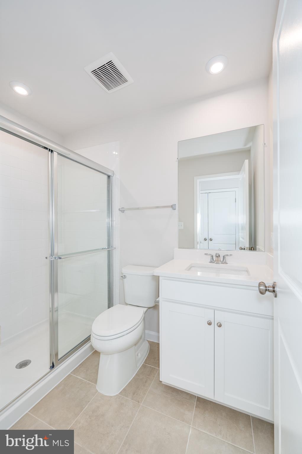 PRESIDENTS POINTE - Residential Lease