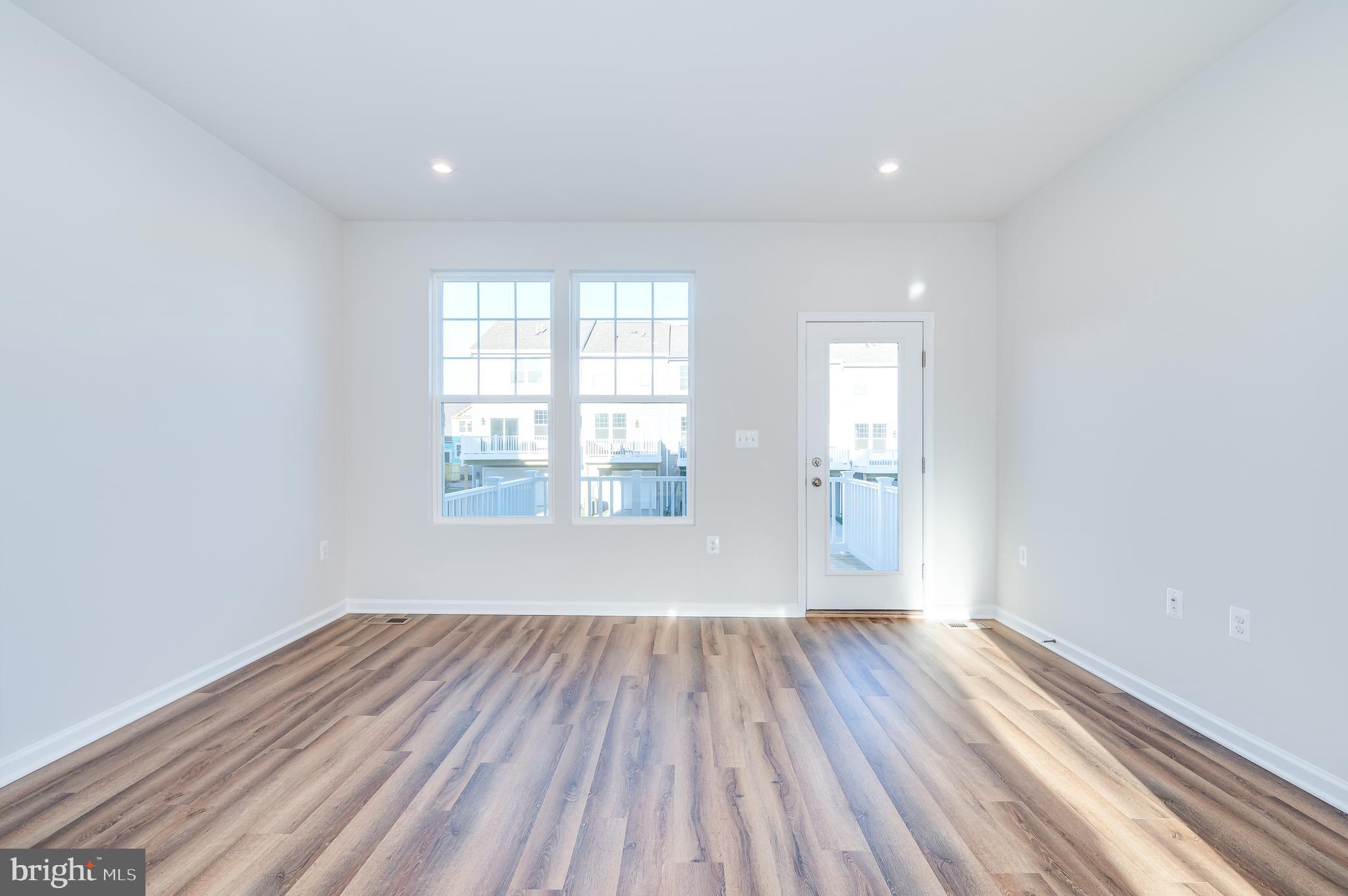 PRESIDENTS POINTE - Residential Lease