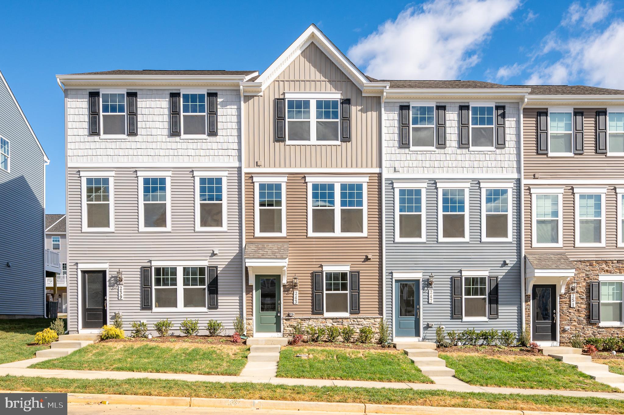 PRESIDENTS POINTE - Residential Lease