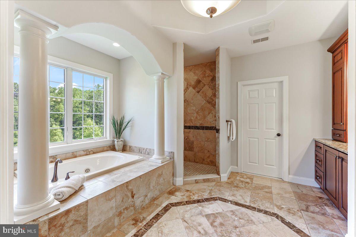 CARLTON NORTH GATE - Residential