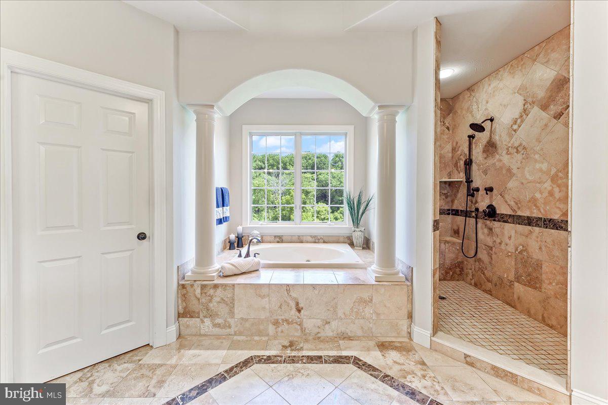 CARLTON NORTH GATE - Residential