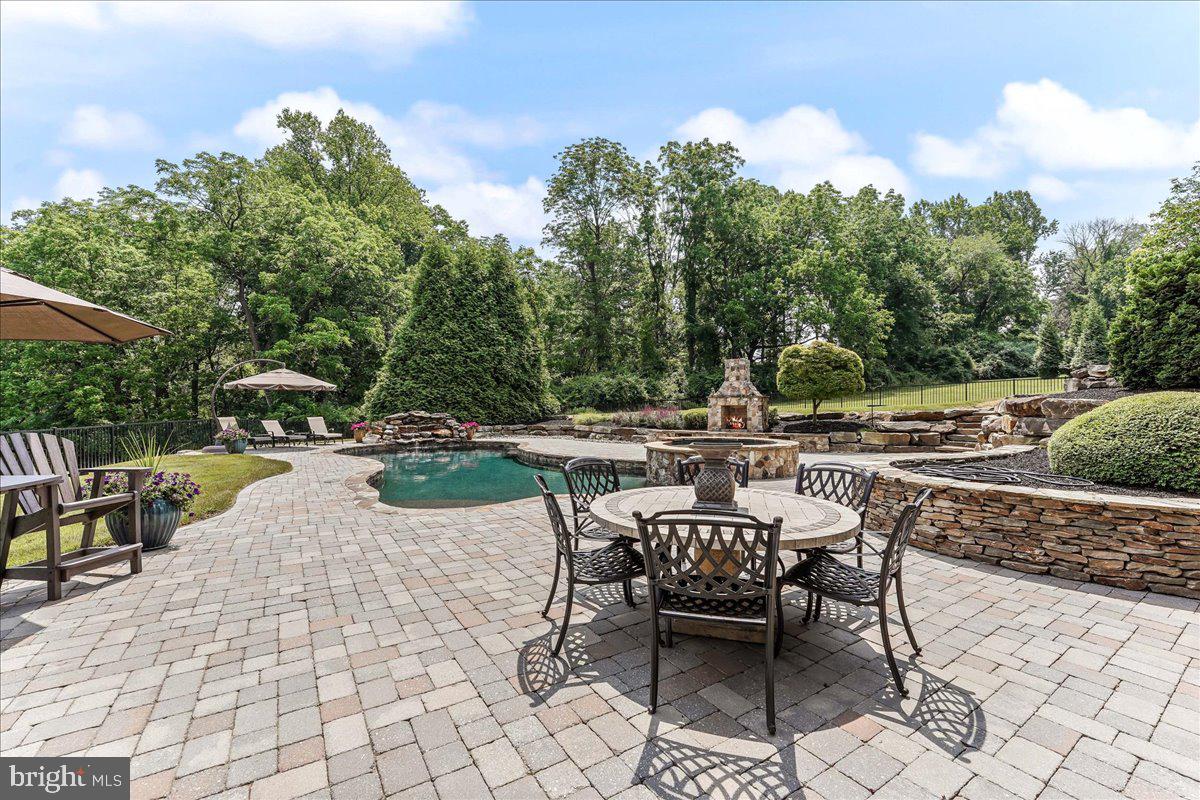 CARLTON NORTH GATE - Residential