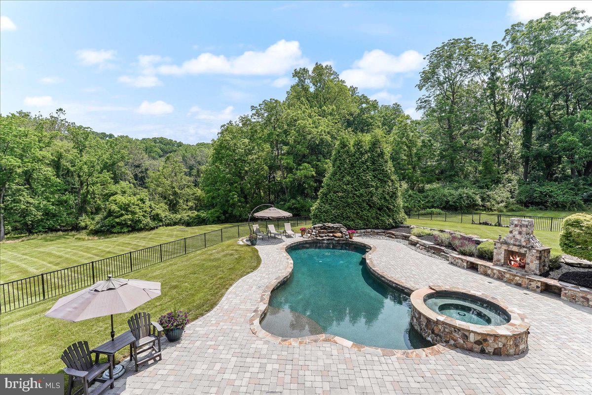 CARLTON NORTH GATE - Residential