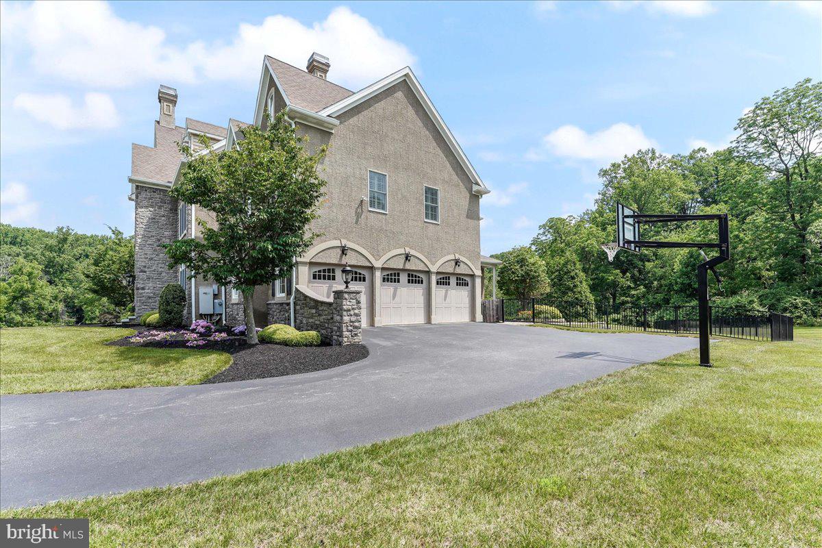 CARLTON NORTH GATE - Residential