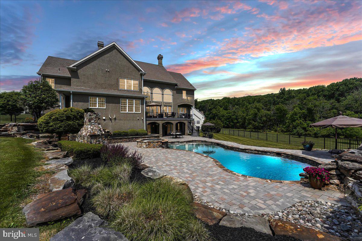 CARLTON NORTH GATE - Residential