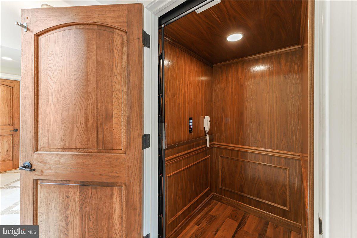 CARLTON NORTH GATE - Residential