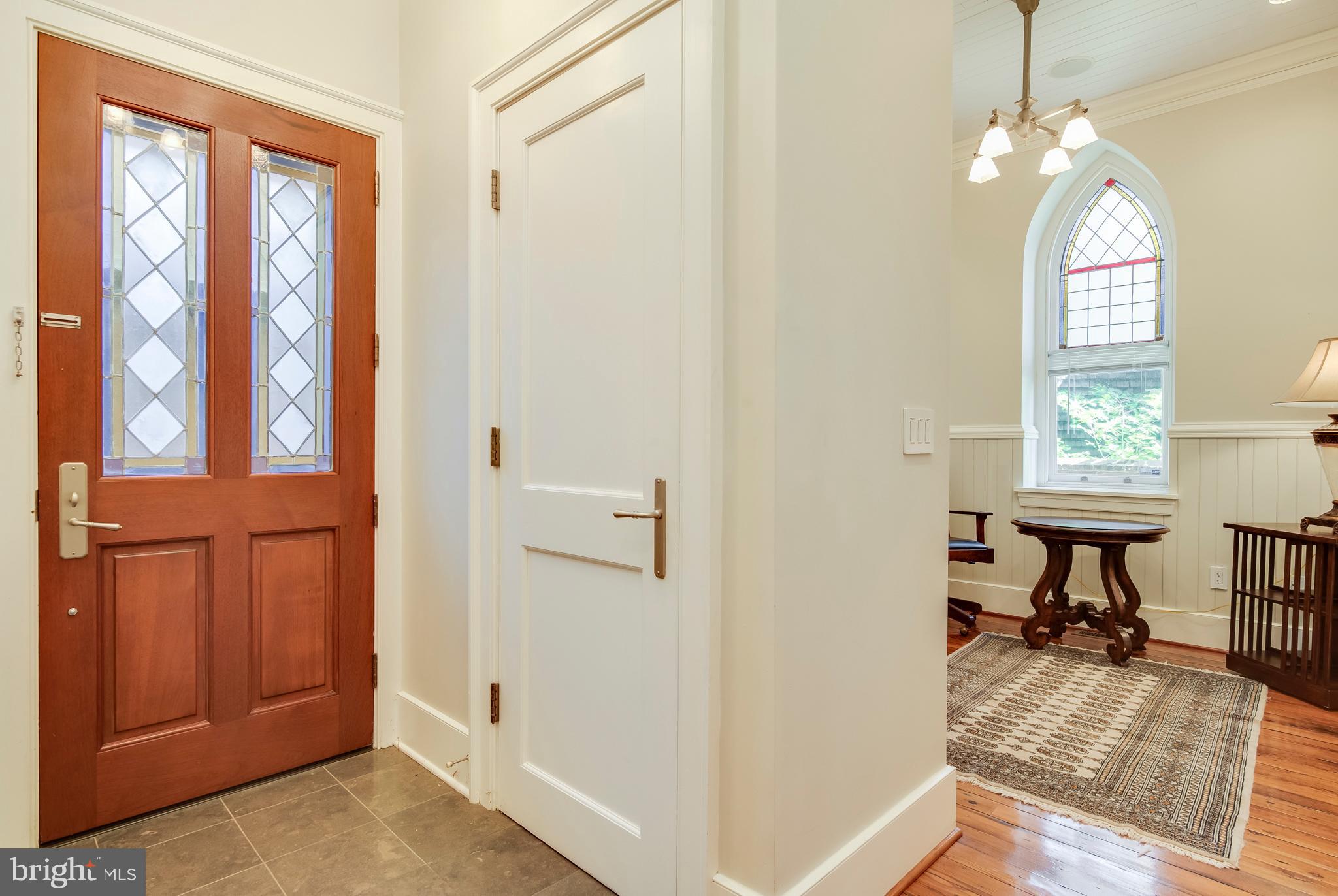 HISTORIC DISTRICT - Residential Lease