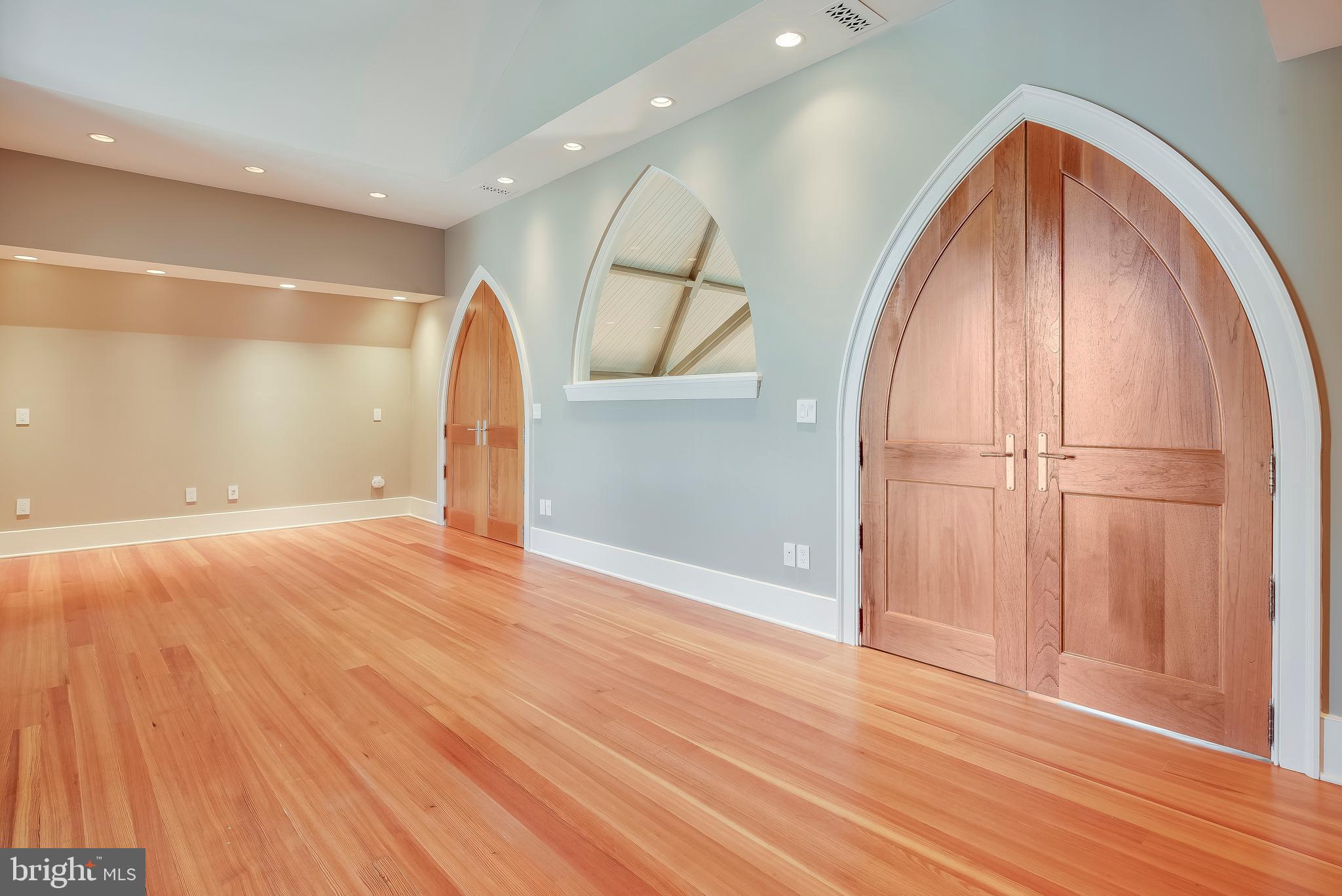 HISTORIC DISTRICT - Residential Lease