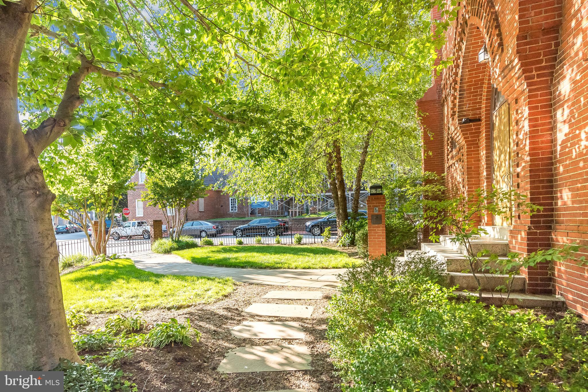 HISTORIC DISTRICT - Residential Lease