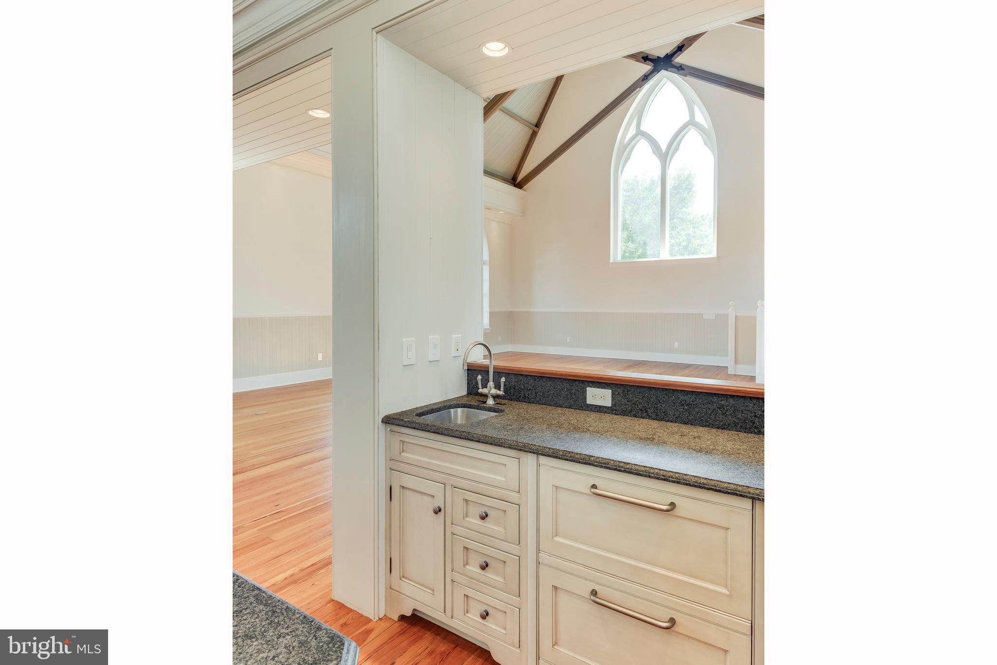 HISTORIC DISTRICT - Residential Lease