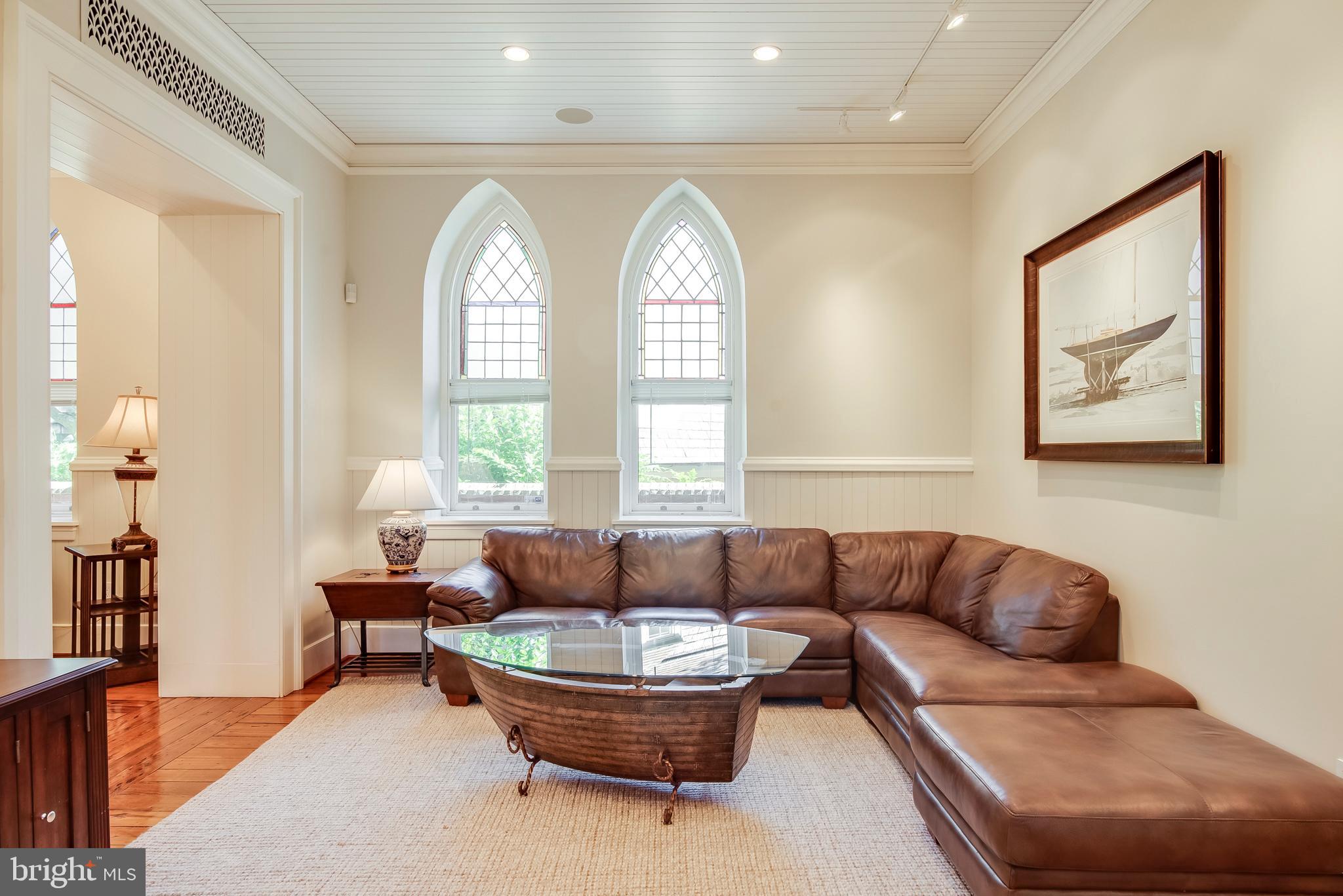 HISTORIC DISTRICT - Residential Lease