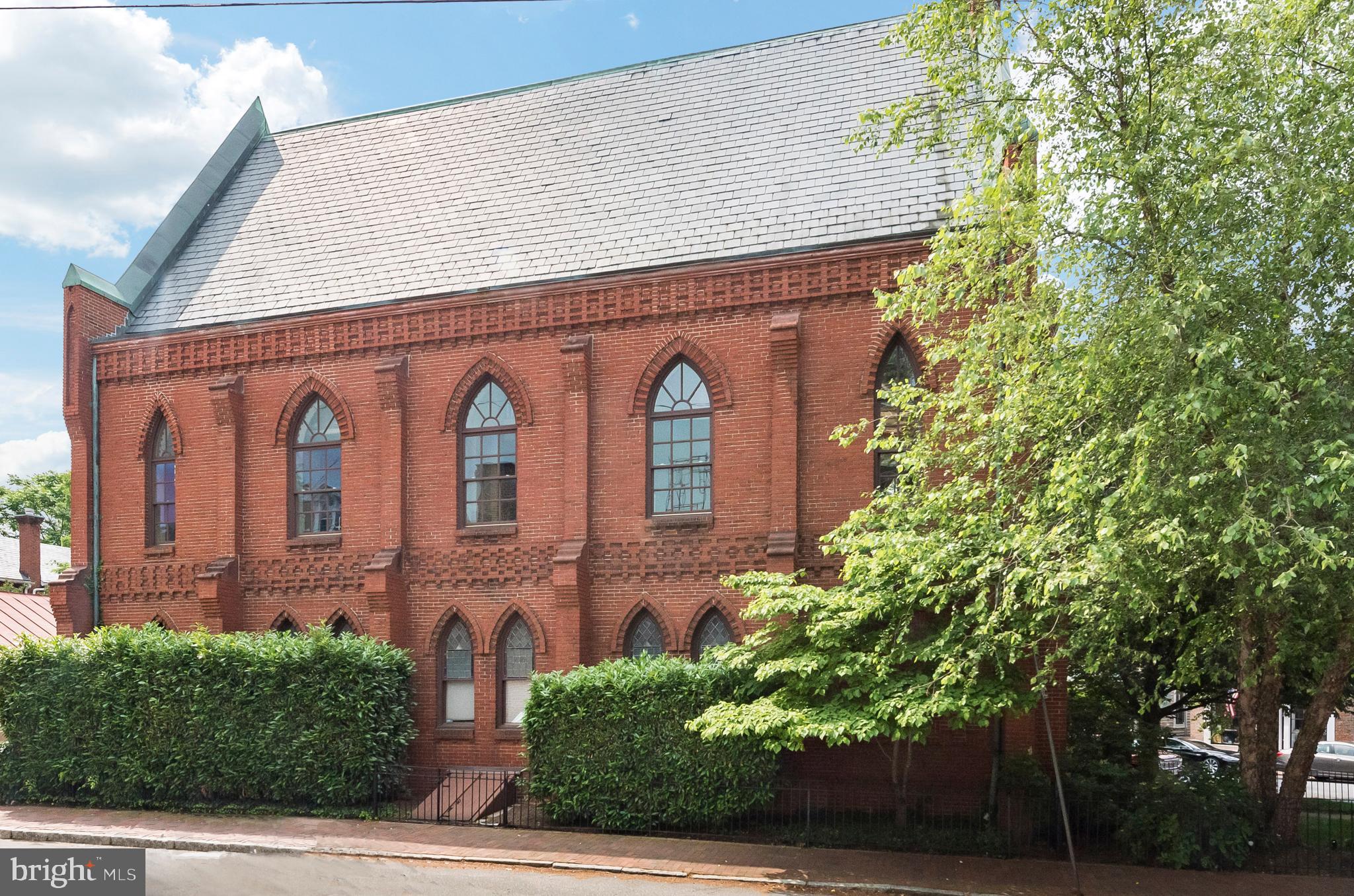 HISTORIC DISTRICT - Residential Lease