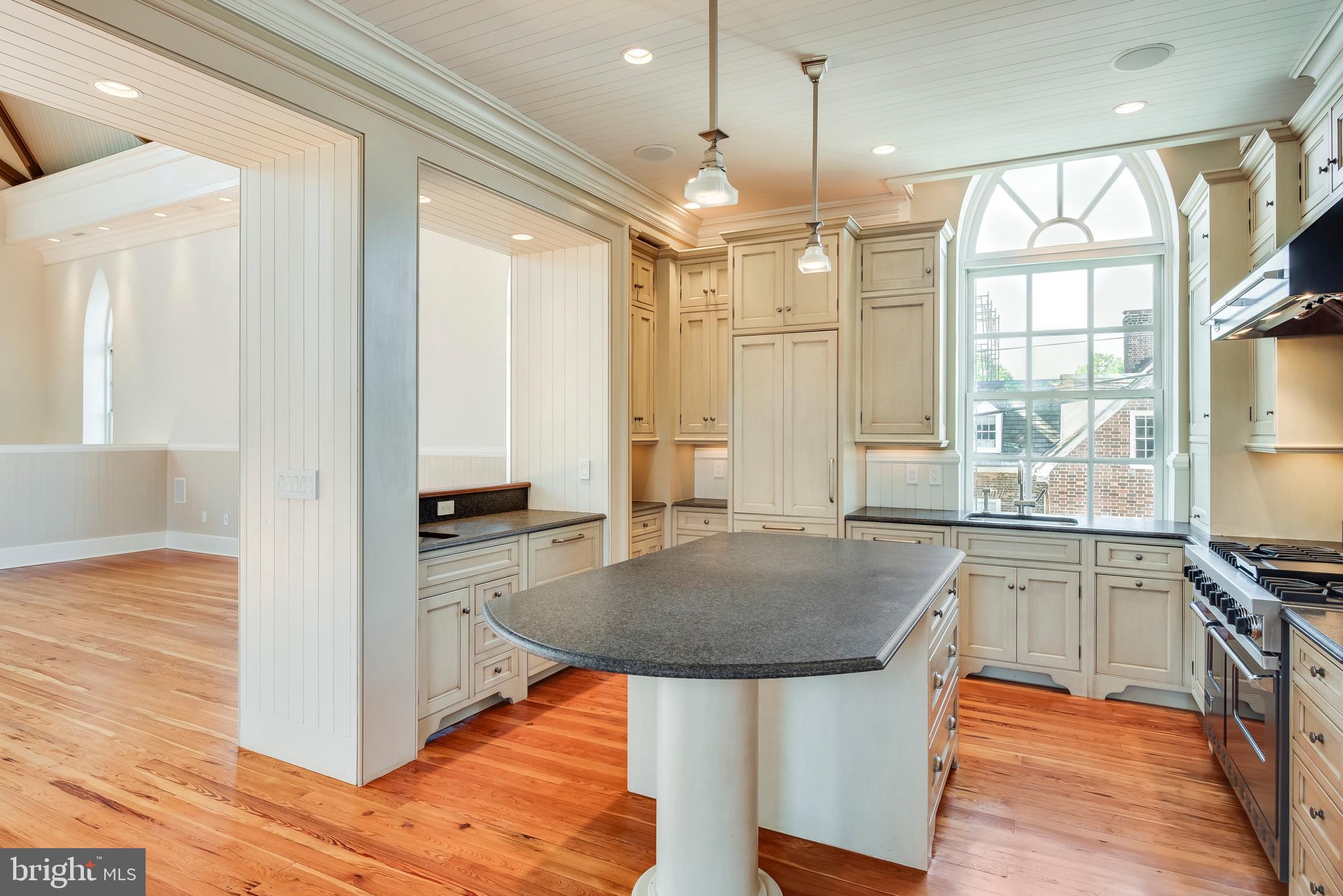 HISTORIC DISTRICT - Residential Lease