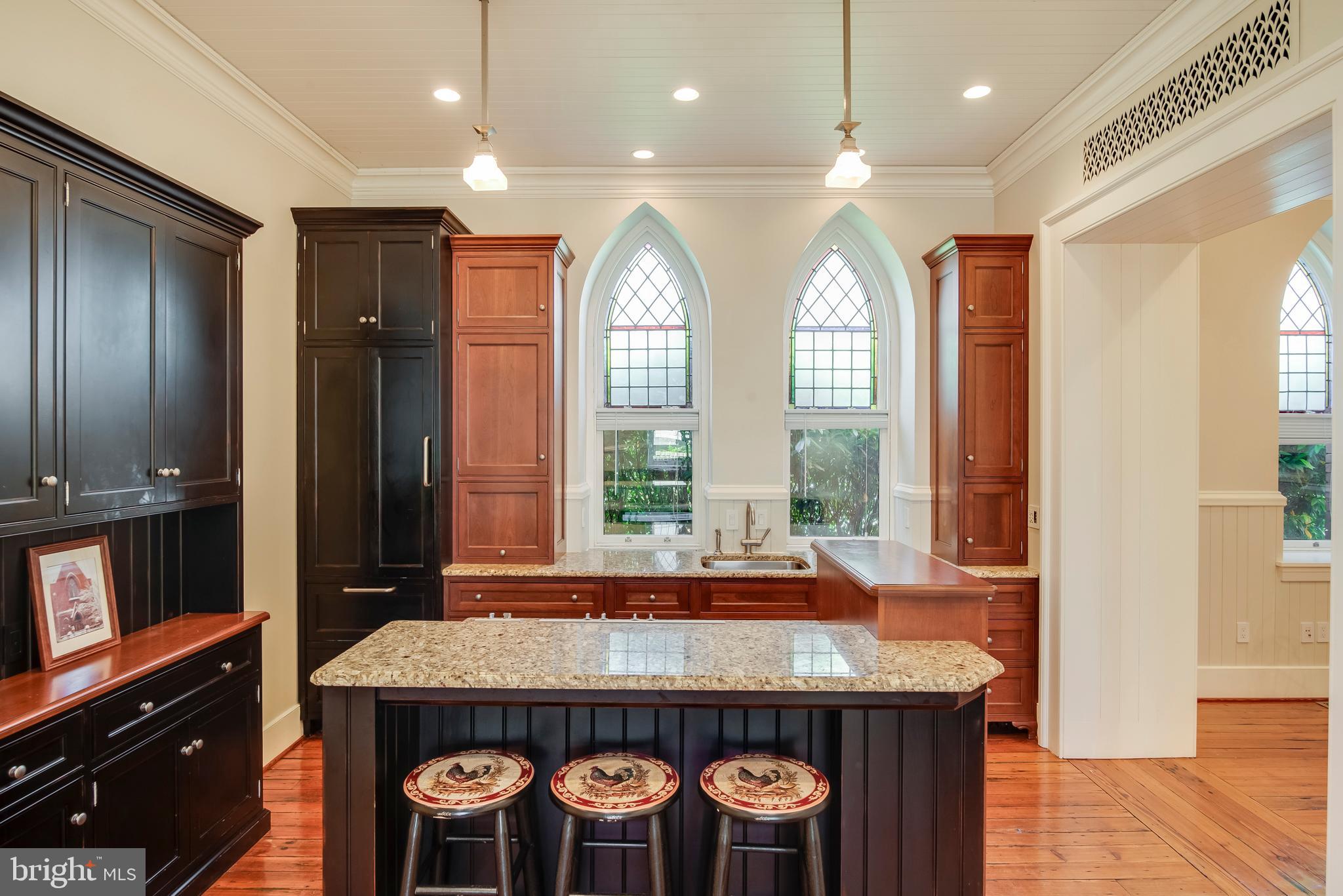 HISTORIC DISTRICT - Residential Lease