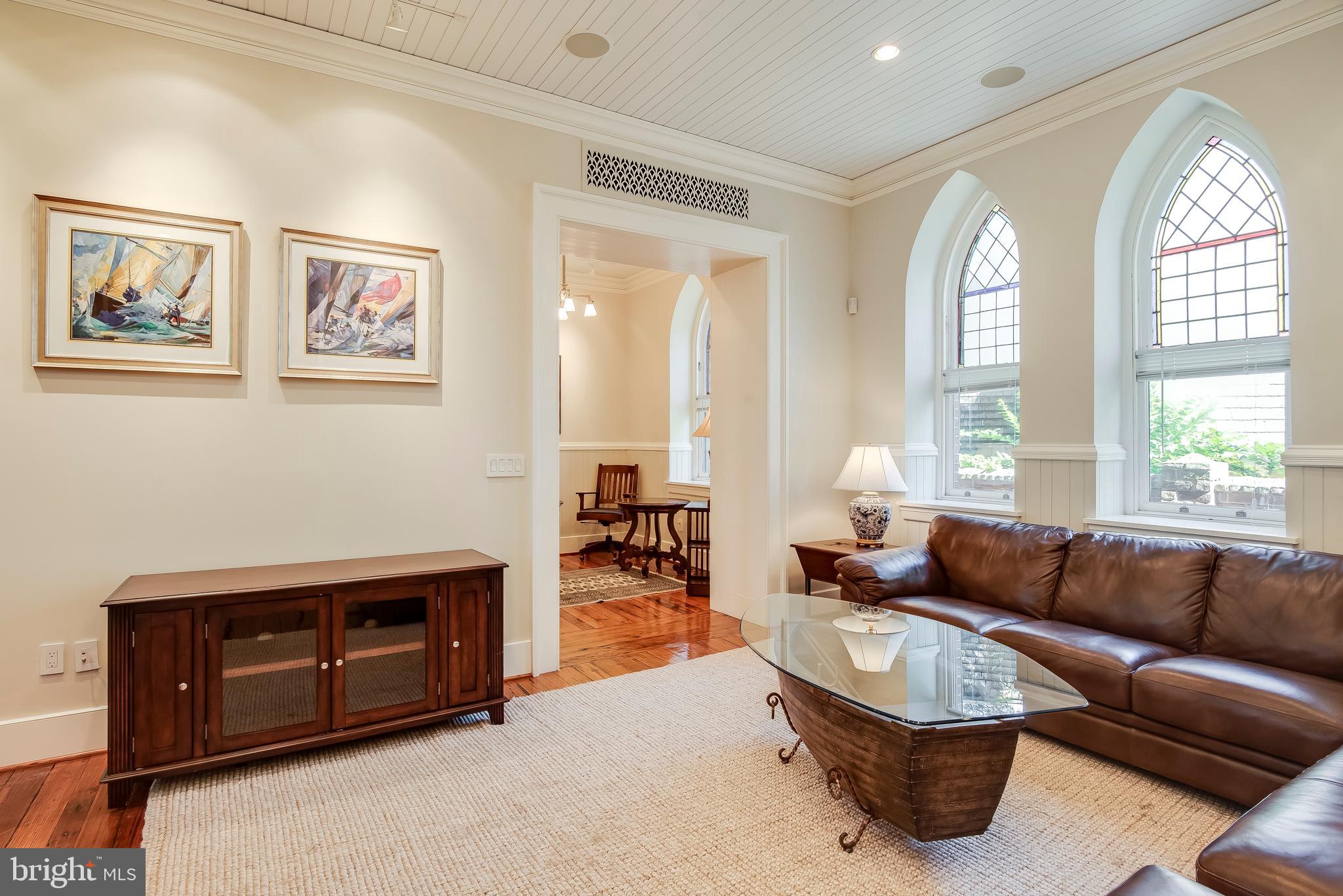 HISTORIC DISTRICT - Residential Lease