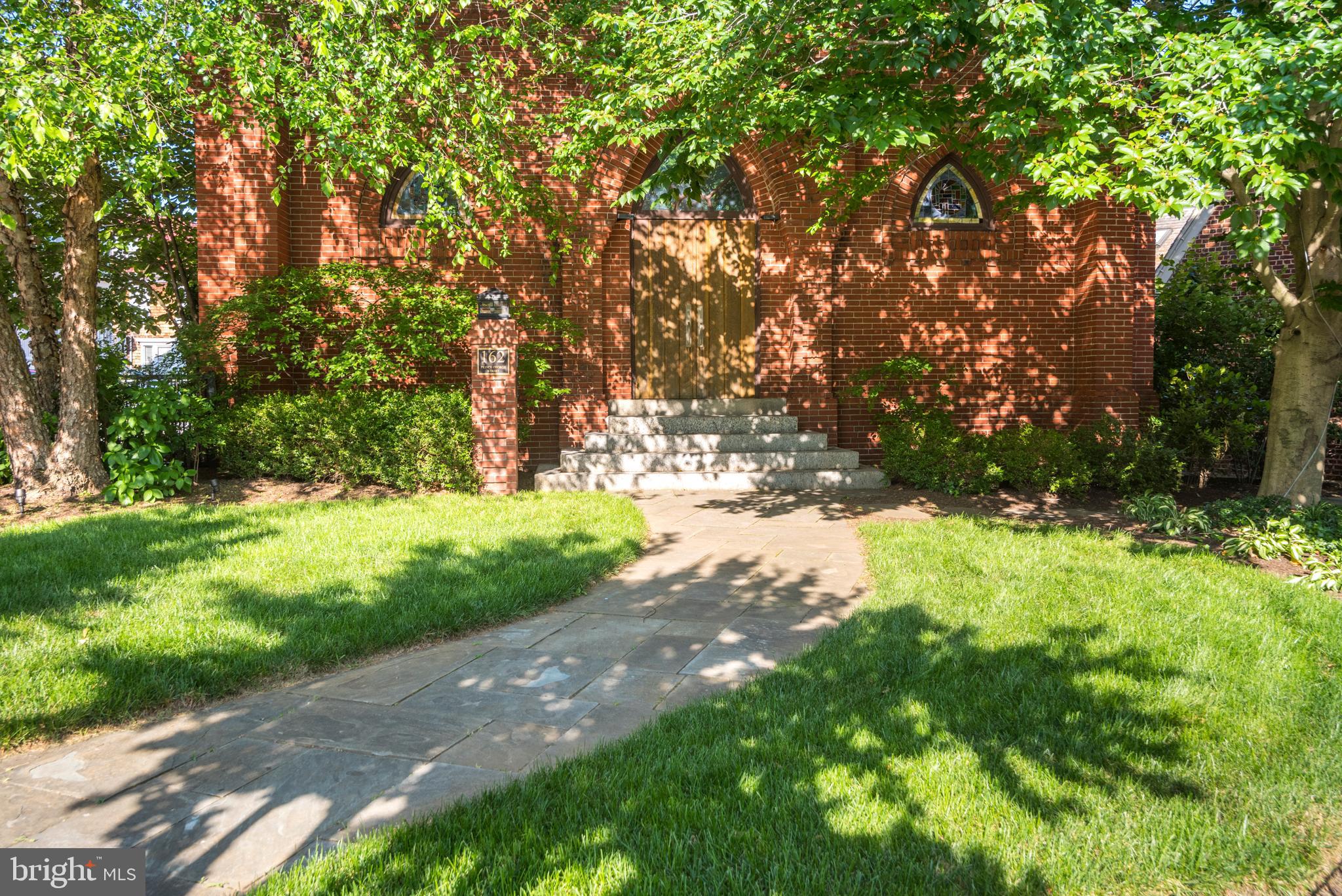 HISTORIC DISTRICT - Residential Lease