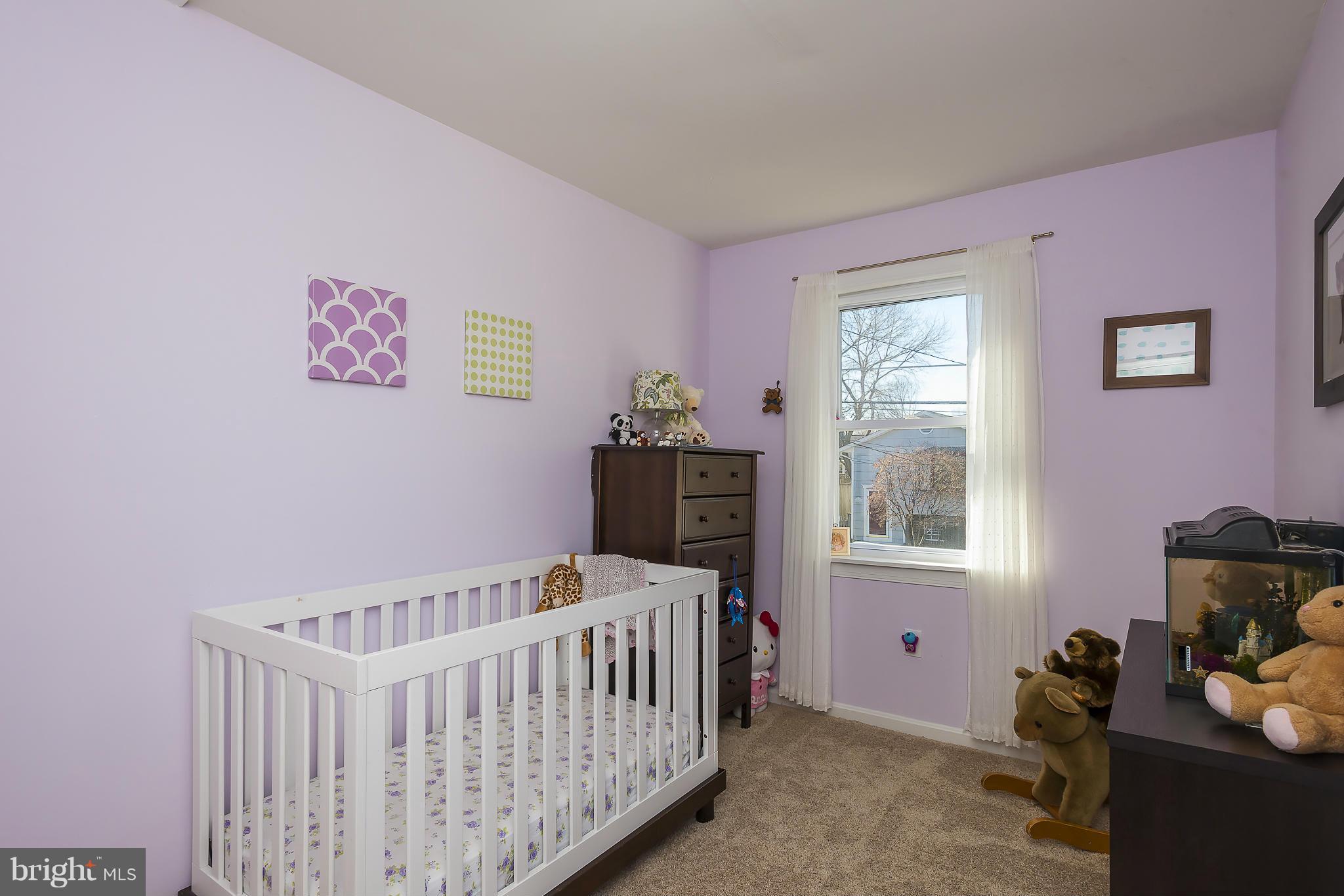 WOODLAND BEACH - Residential