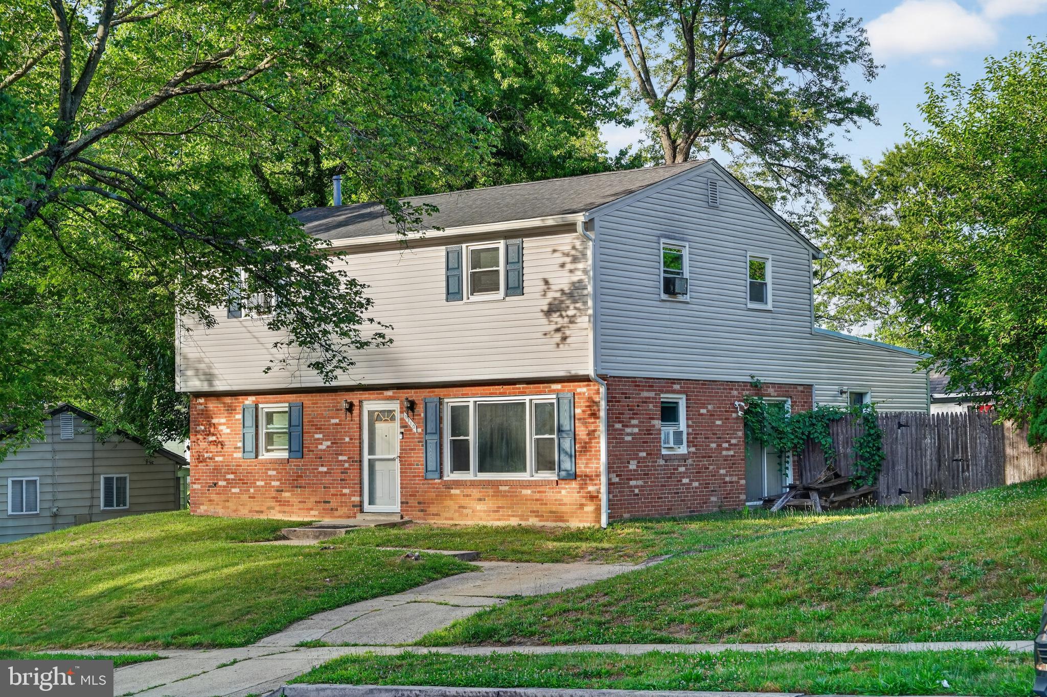 1310 ALBERTA DRIVE