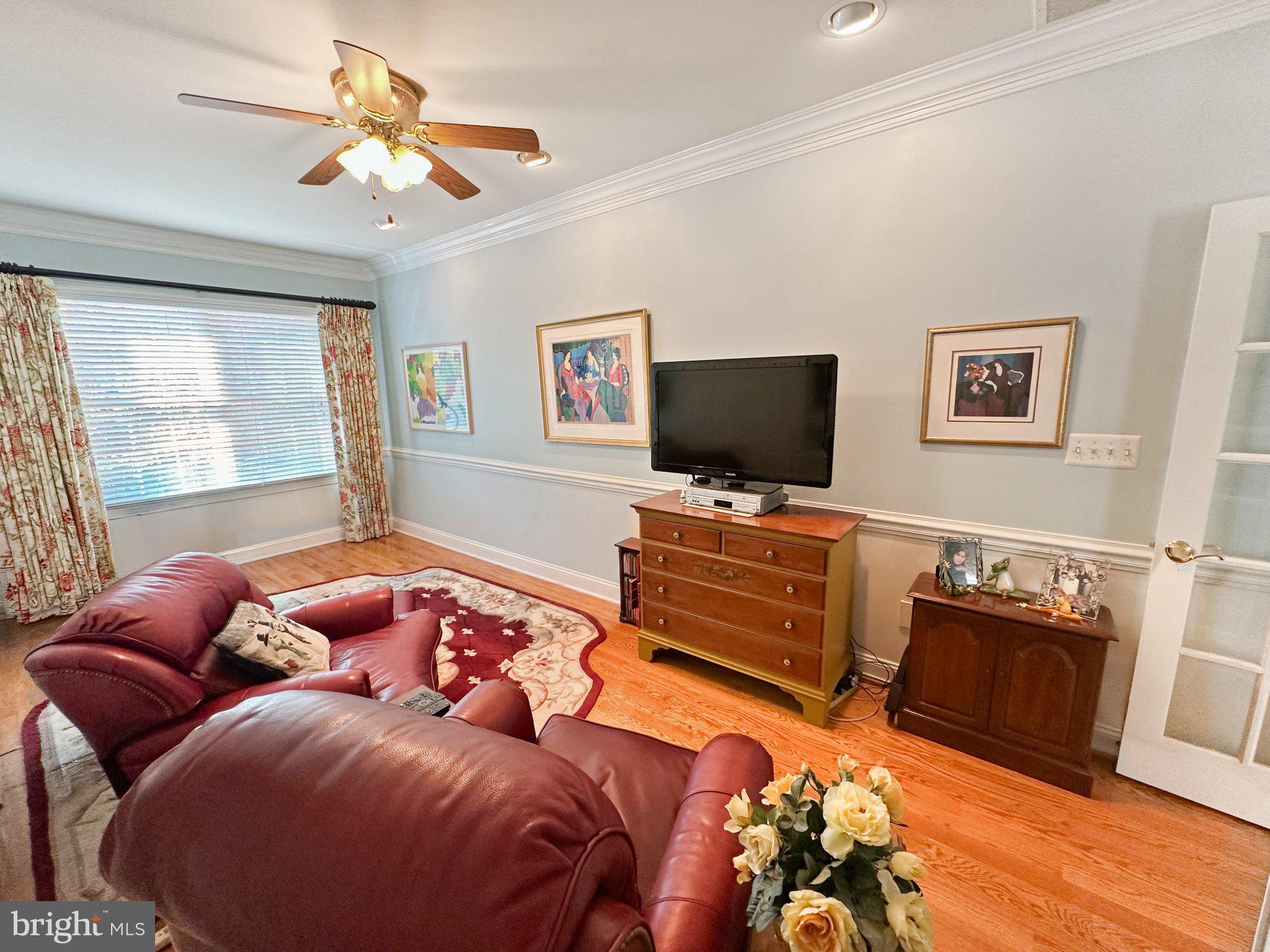 FARMINGTON VILLAGE - Residential
