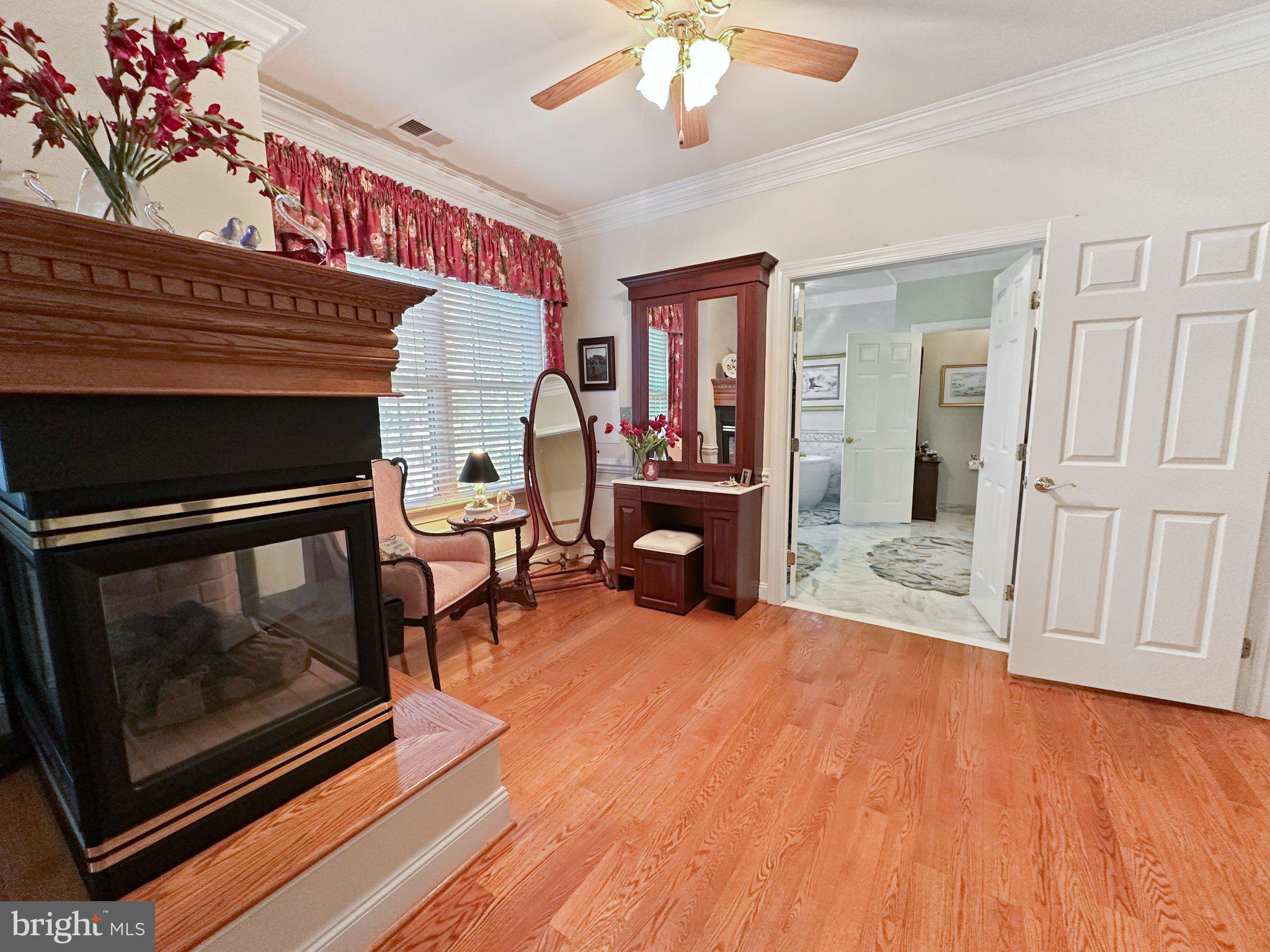 FARMINGTON VILLAGE - Residential