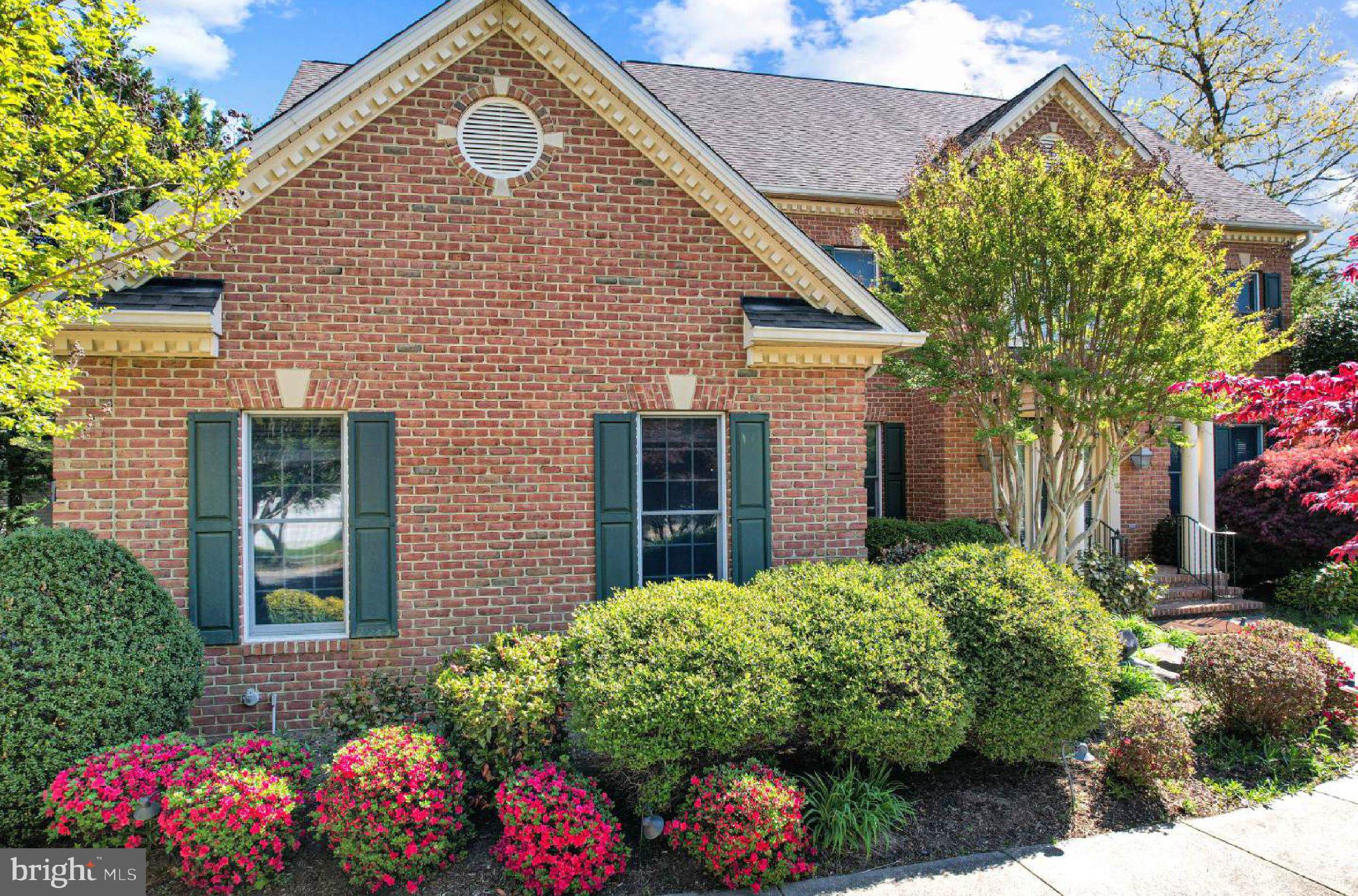 FARMINGTON VILLAGE - Residential