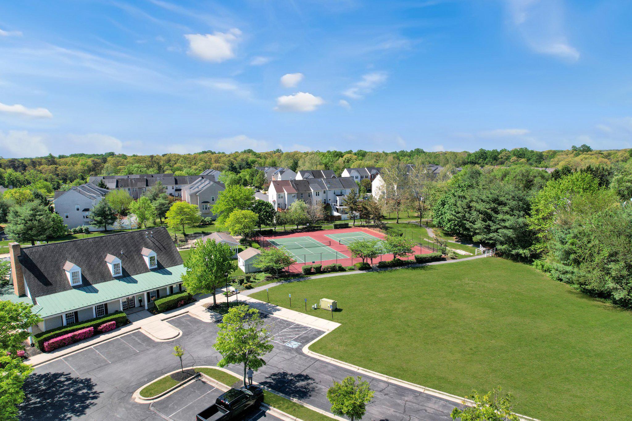 FARMINGTON VILLAGE - Residential