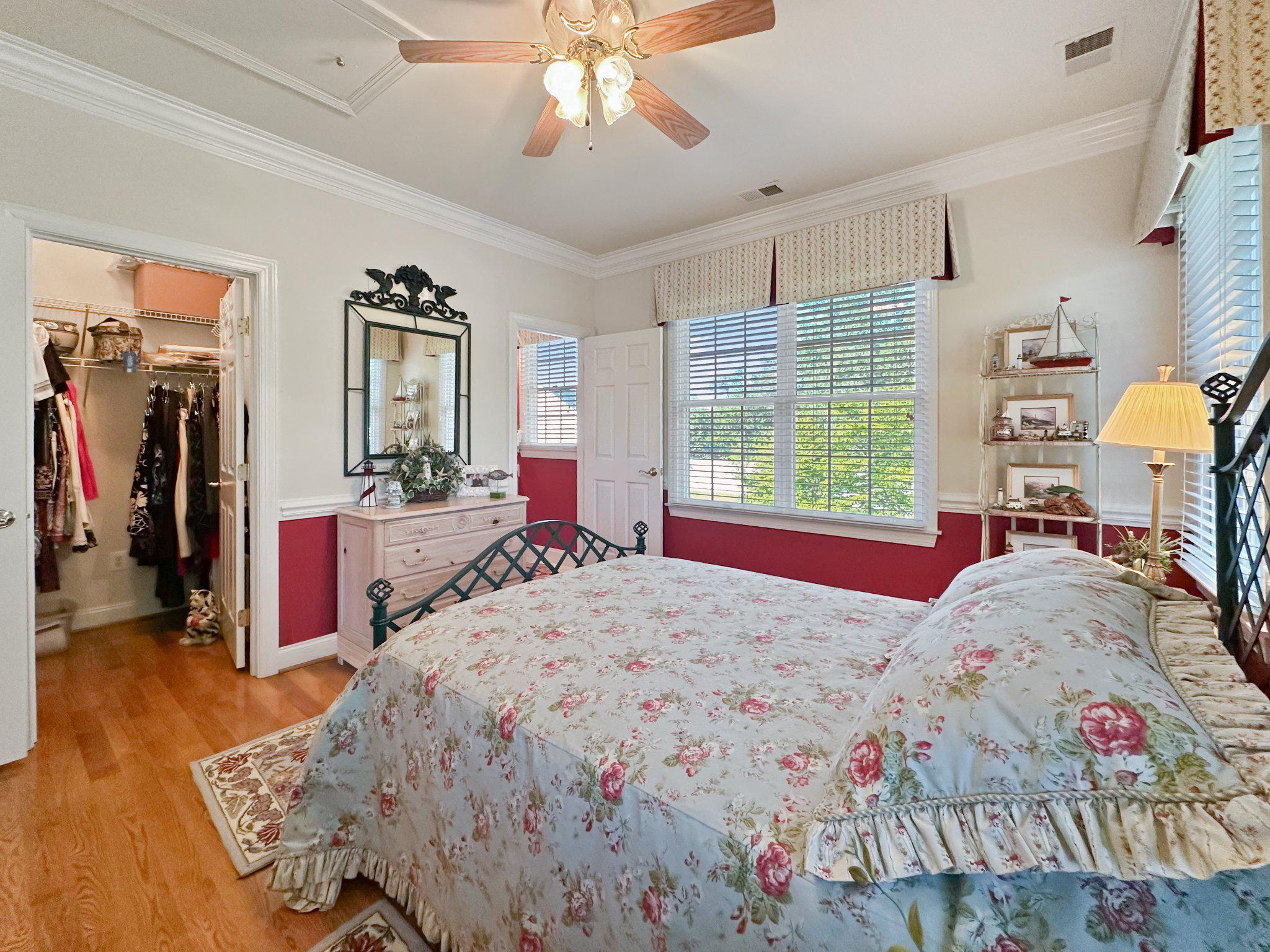 FARMINGTON VILLAGE - Residential