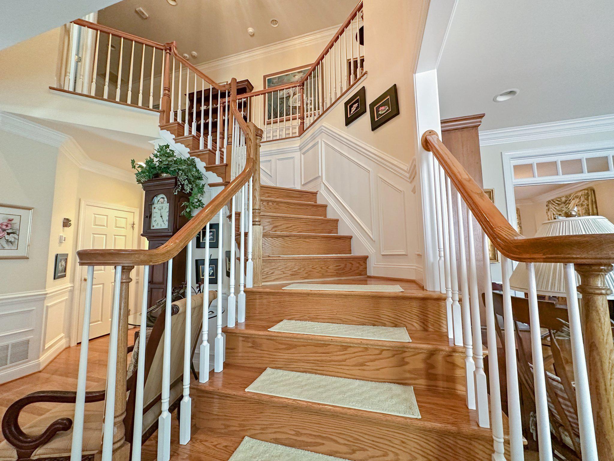 FARMINGTON VILLAGE - Residential