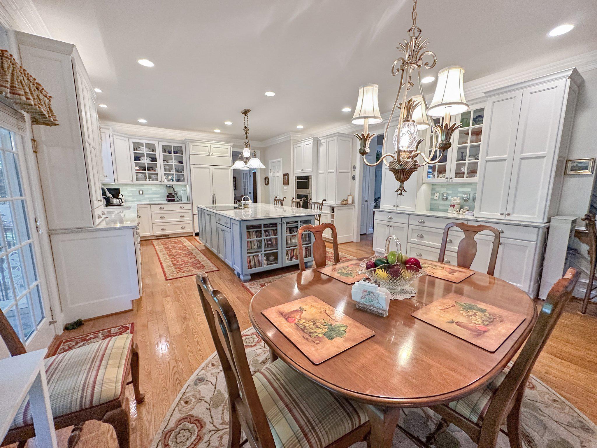FARMINGTON VILLAGE - Residential