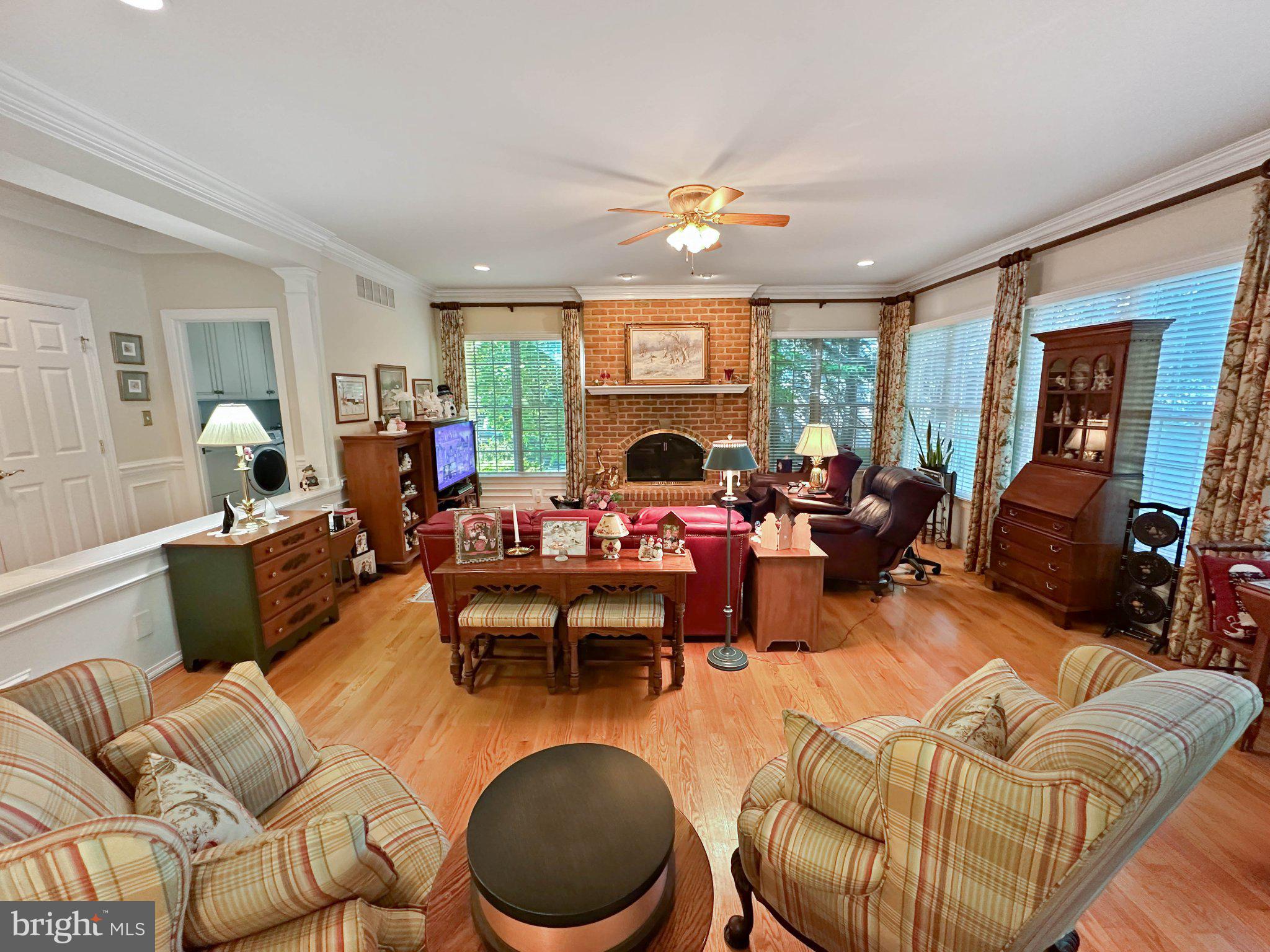 FARMINGTON VILLAGE - Residential
