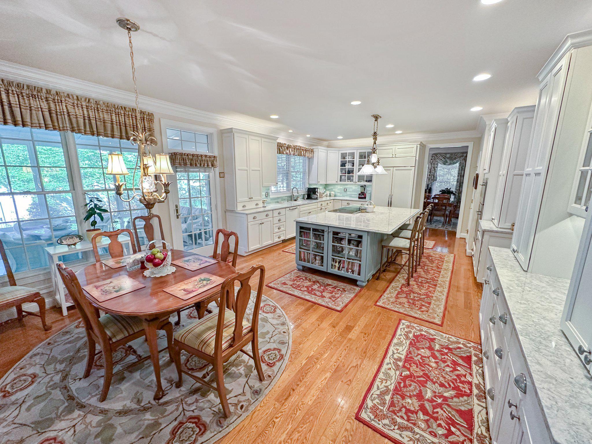 FARMINGTON VILLAGE - Residential