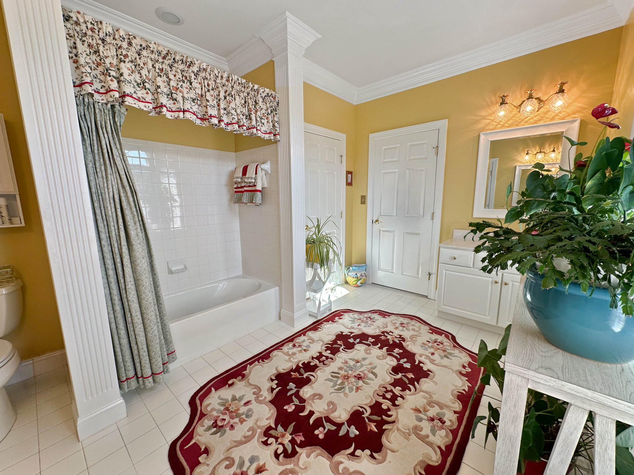 FARMINGTON VILLAGE - Residential