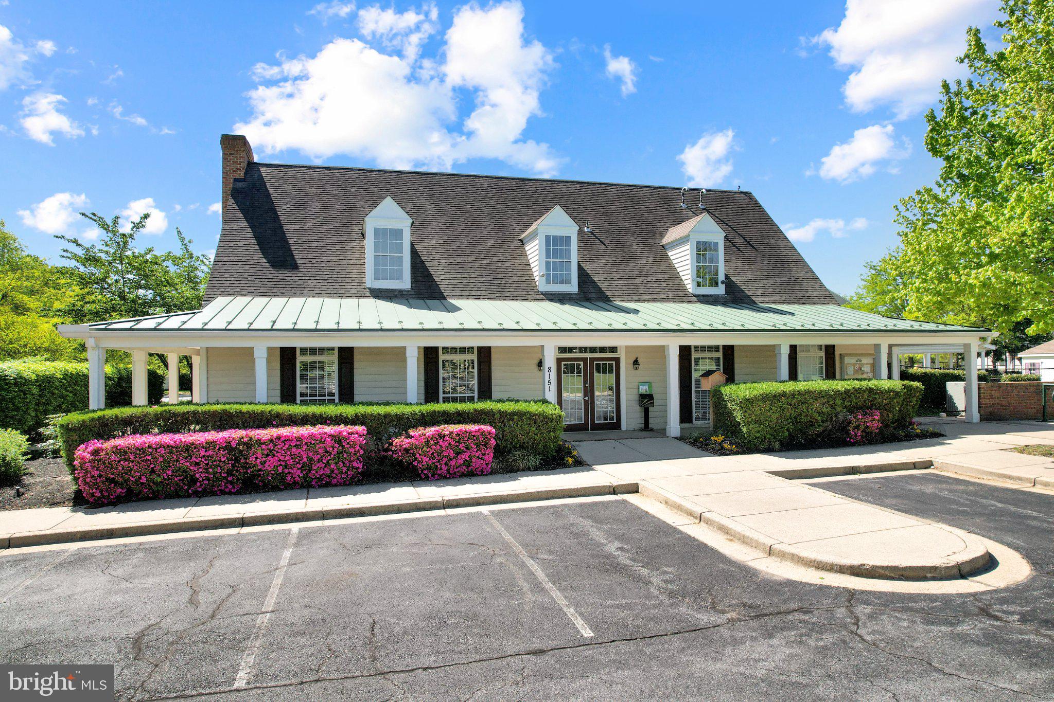 FARMINGTON VILLAGE - Residential