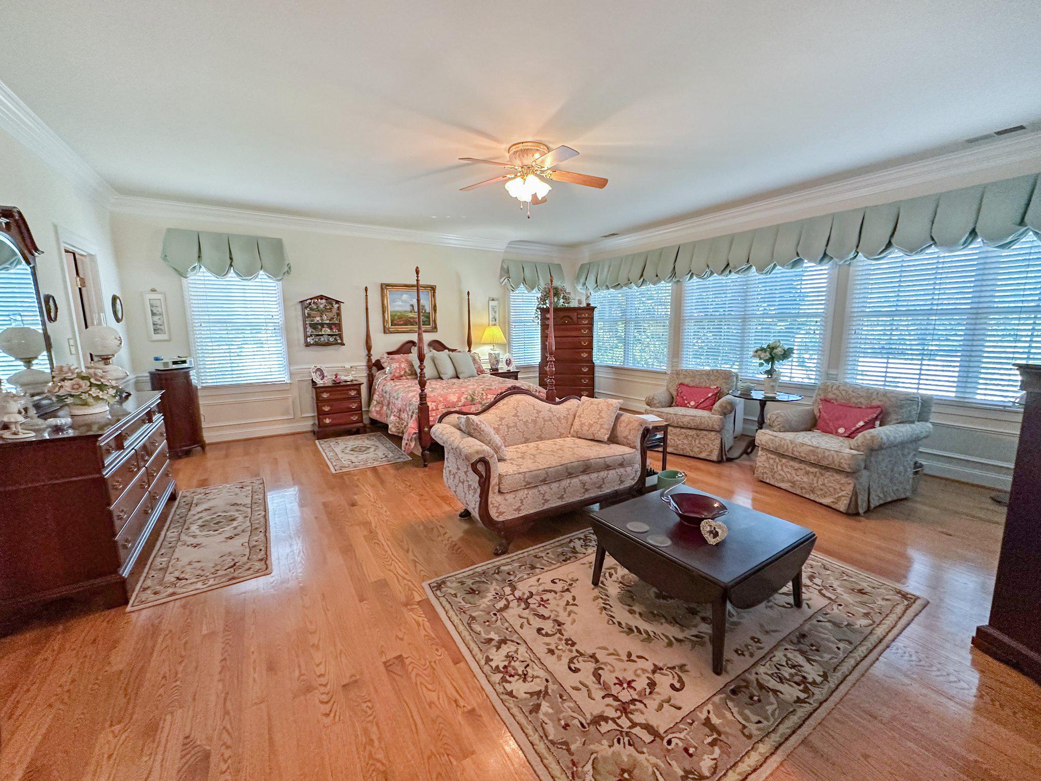 FARMINGTON VILLAGE - Residential