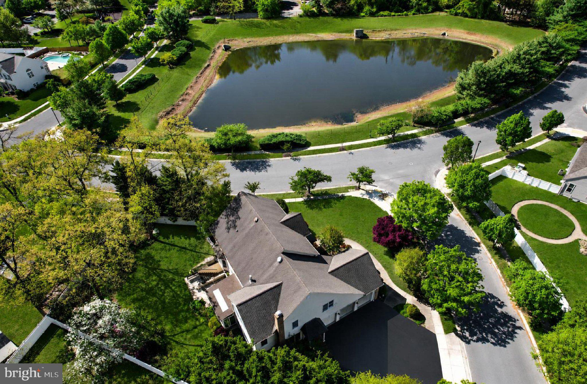 FARMINGTON VILLAGE - Residential