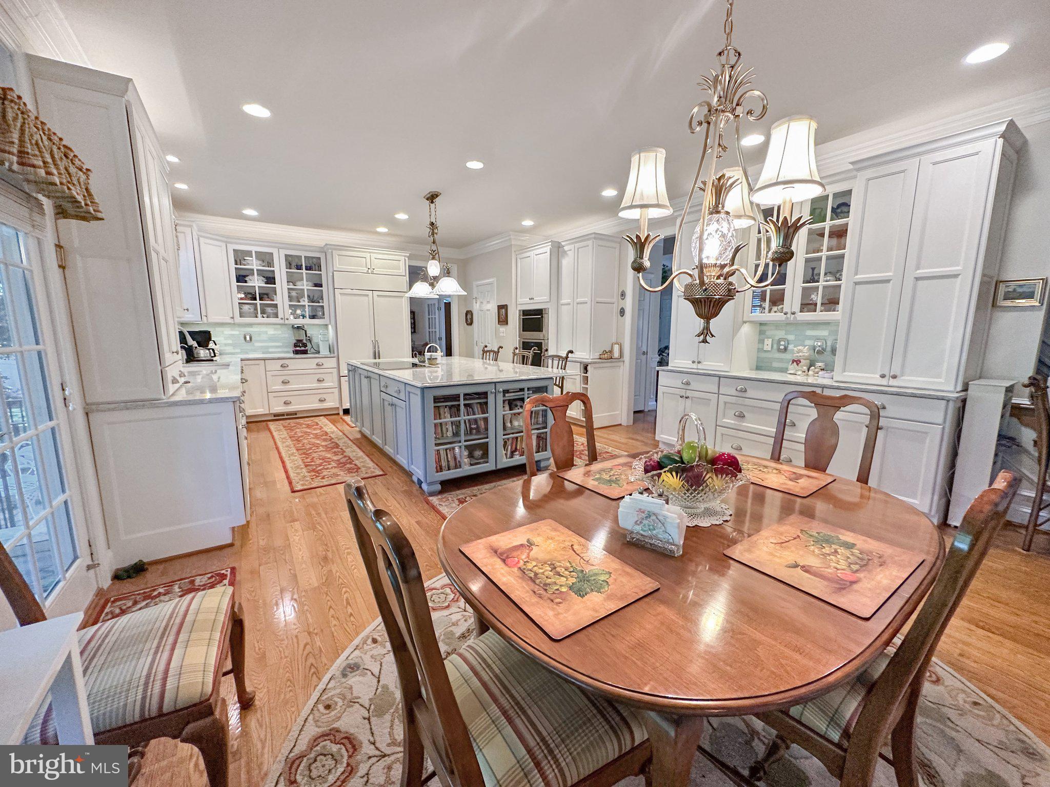 FARMINGTON VILLAGE - Residential