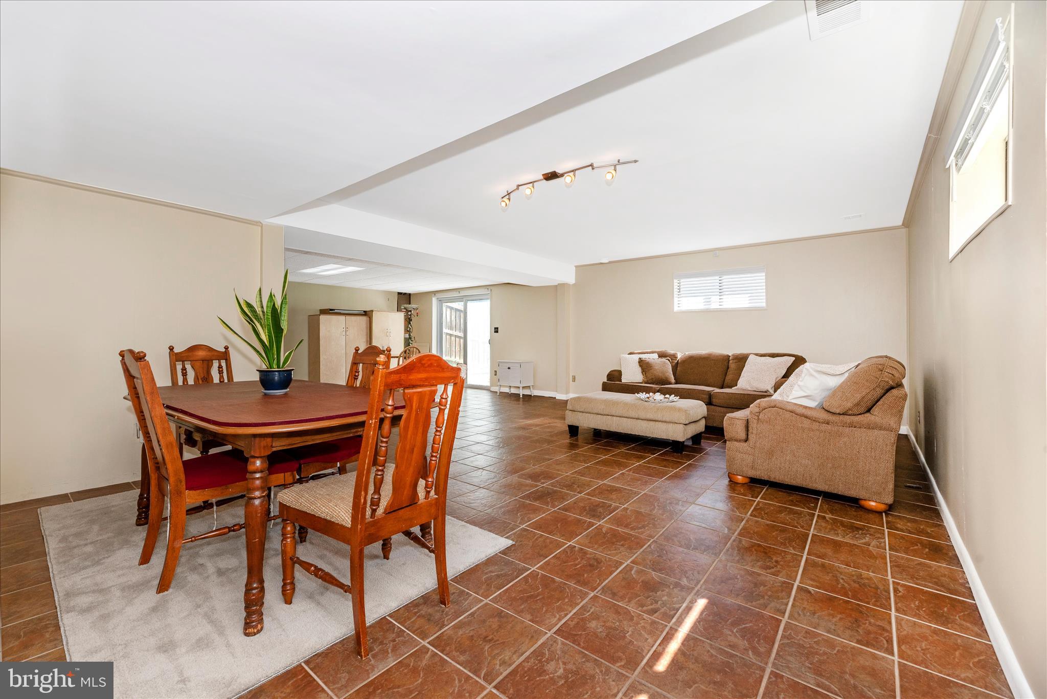 LOCH HAVEN - Residential