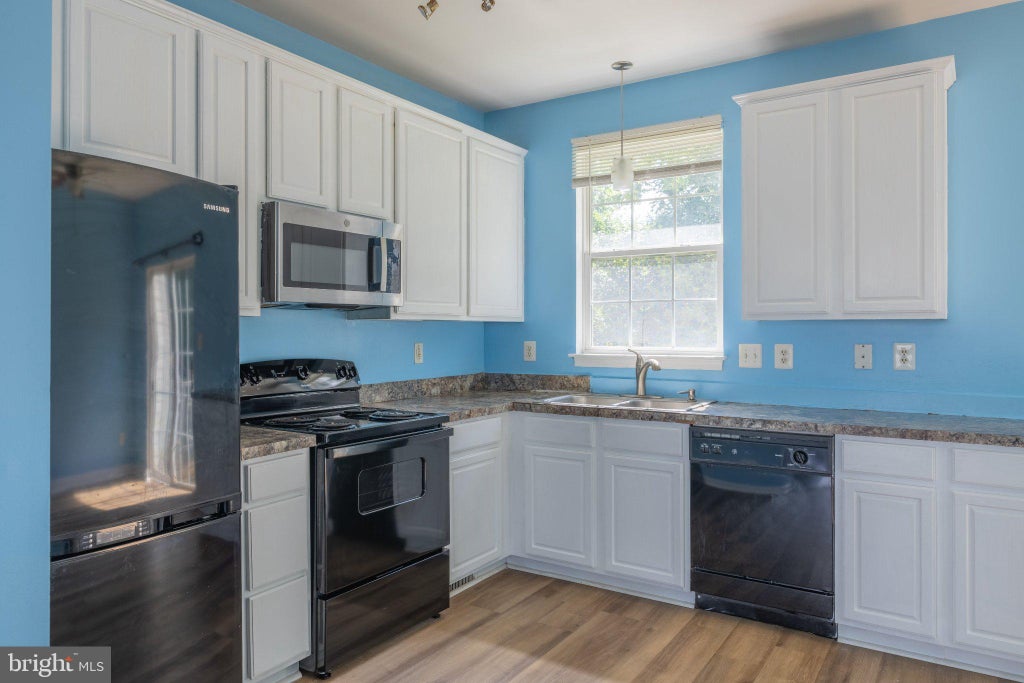 Photo of 226 Bruaw Drive, YORK, PA 17406 (MLS # PAYK2111376)
